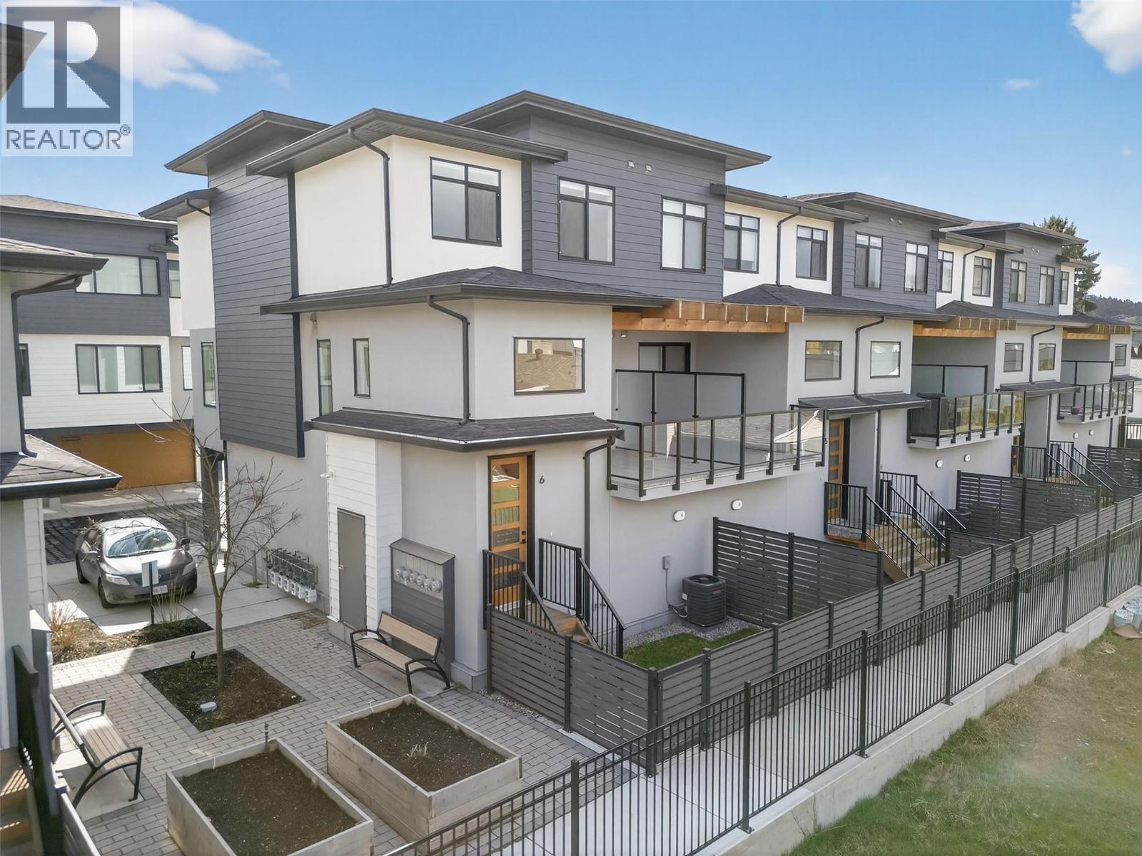 1225 Findlay Road Unit# 6, Kelowna, British Columbia  V1X 5B1 - Photo 1 - 10380503