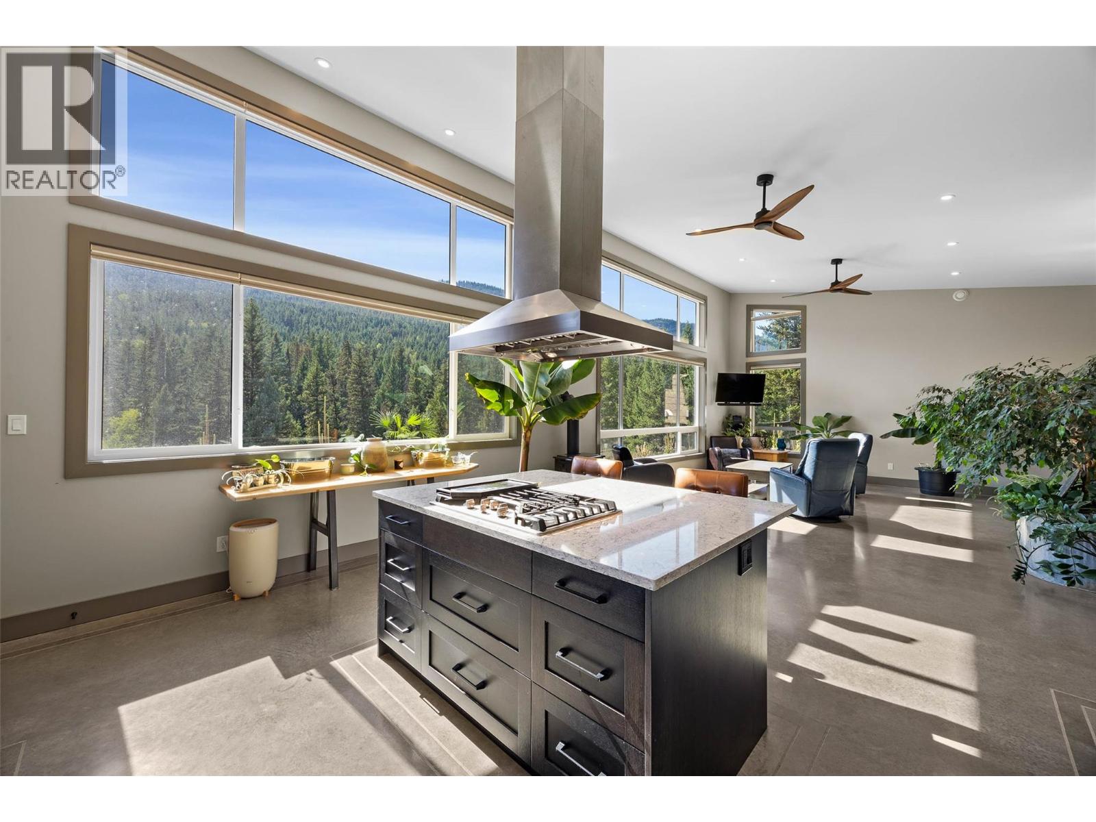 10076 Tranquille-Criss Creek Road, Kamloops, British Columbia  V1S 0B3 - Photo 11 - 10381070