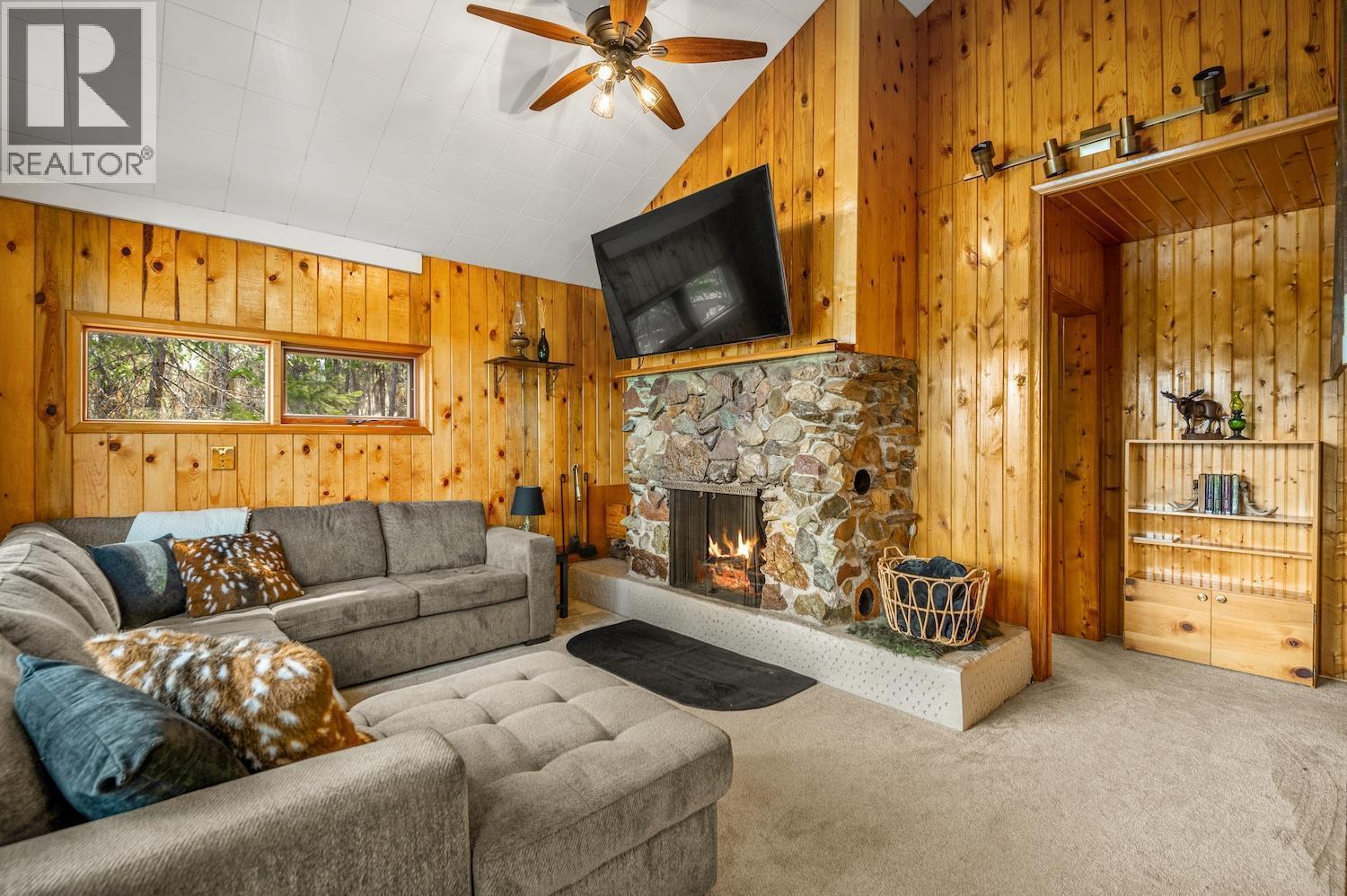 1249 Tie Lake Shore Road South, Jaffray, British Columbia  V0B 1T0 - Photo 4 - 10381031