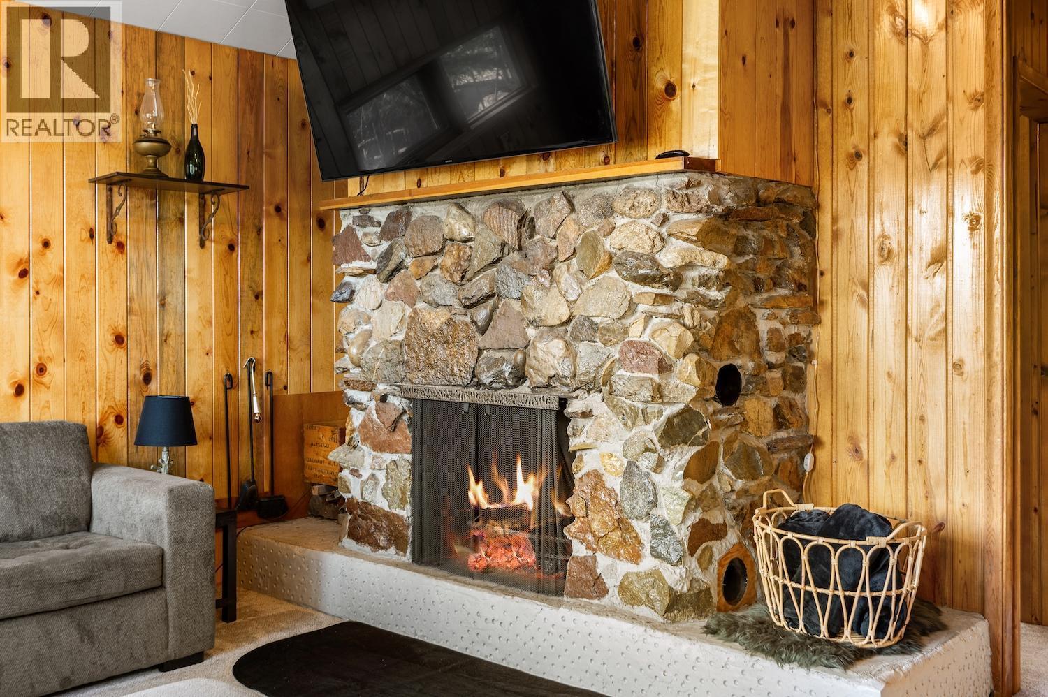 1249 Tie Lake Shore Road South, Jaffray, British Columbia  V0B 1T0 - Photo 5 - 10381031