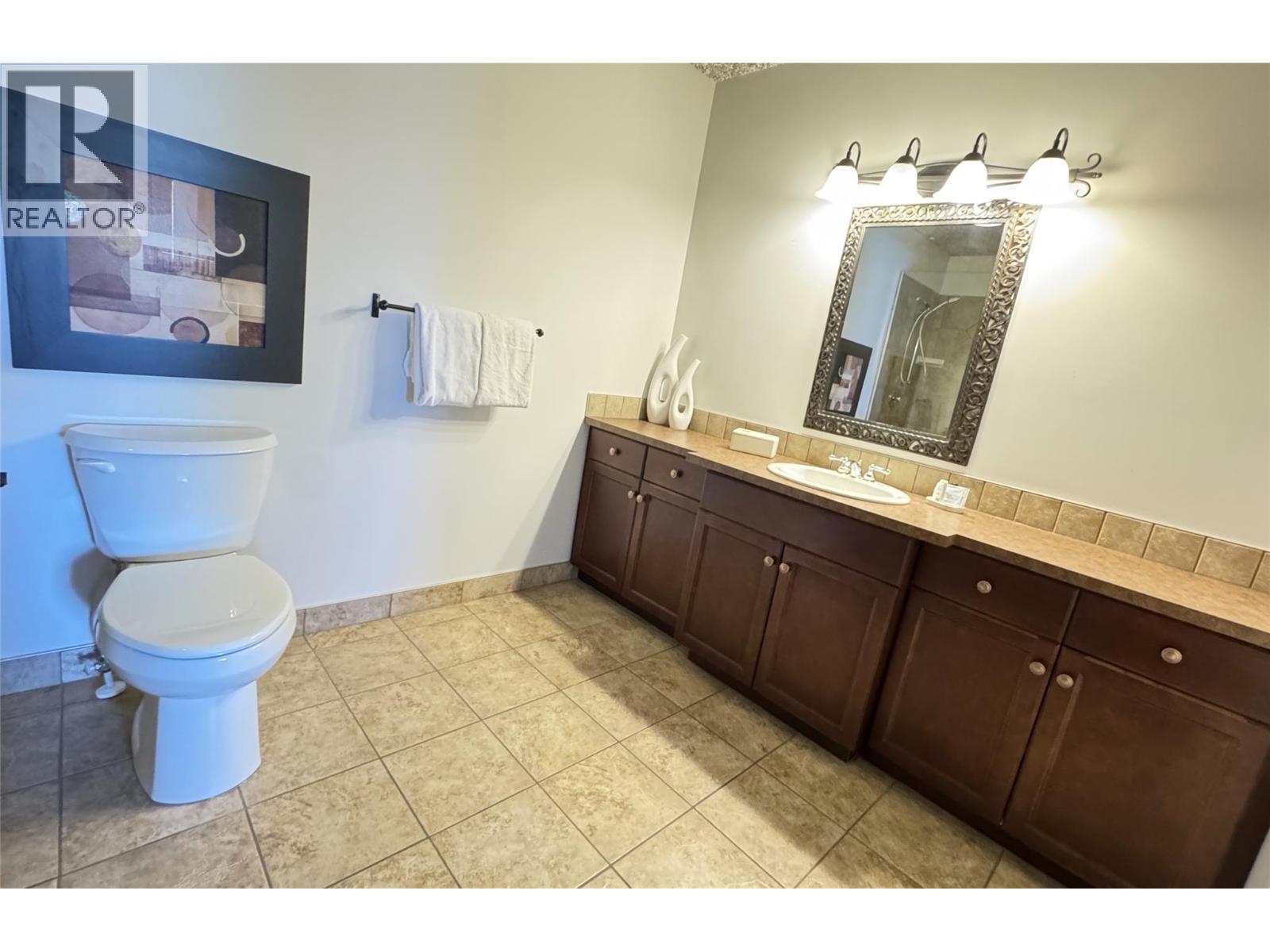 300 Bighorn Boulevard Unit# 322d, Radium Hot Springs, British Columbia  V0A 1M0 - Photo 29 - 10380284