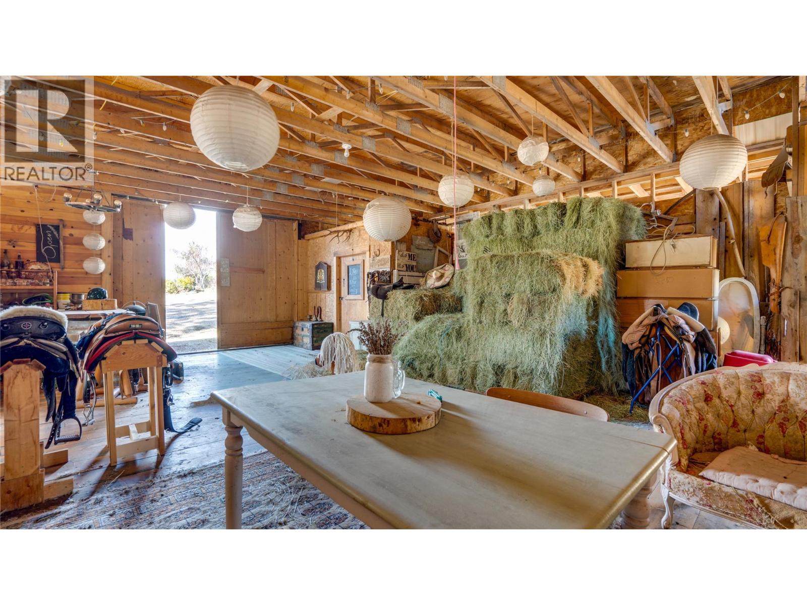 5775 Deadpine Drive, Kelowna, British Columbia  V1P 1A3 - Photo 11 - 10381076