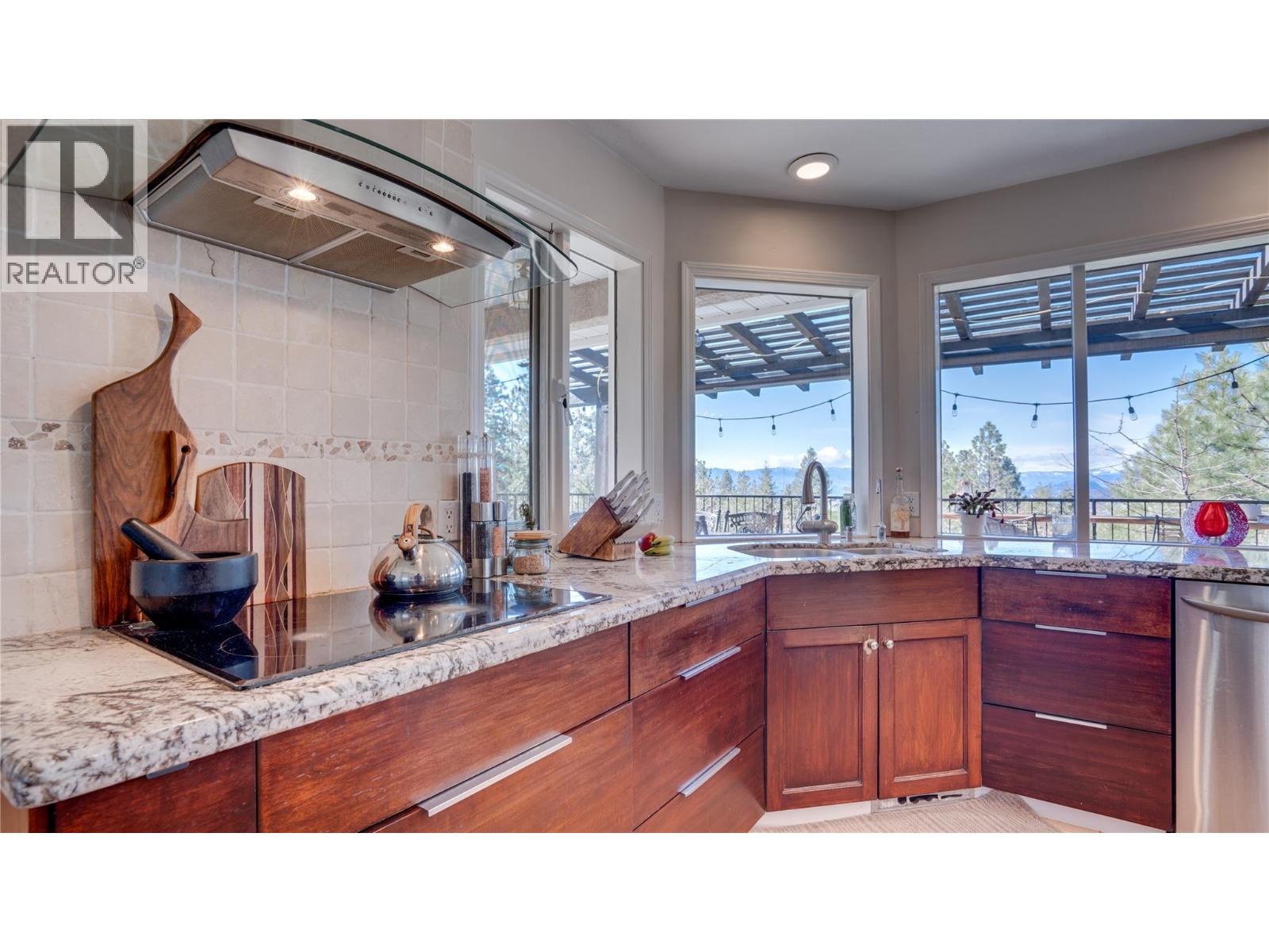 5775 Deadpine Drive, Kelowna, British Columbia  V1P 1A3 - Photo 20 - 10381076