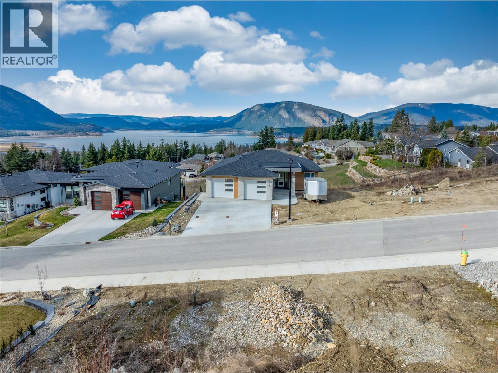 1120 16 Avenue Se, Salmon Arm, British Columbia  V1E 0H4 - Photo 15 - 10381077