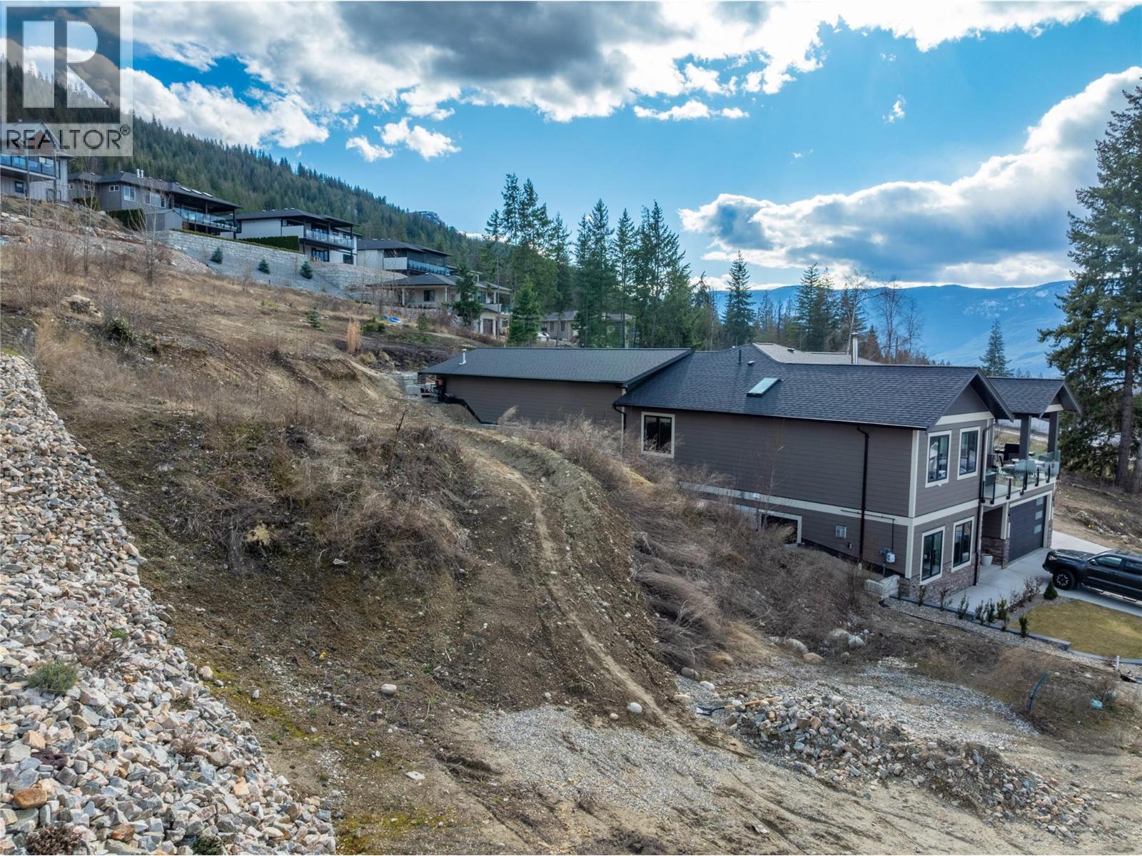 1120 16 Avenue Se, Salmon Arm, British Columbia  V1E 0H4 - Photo 18 - 10381077