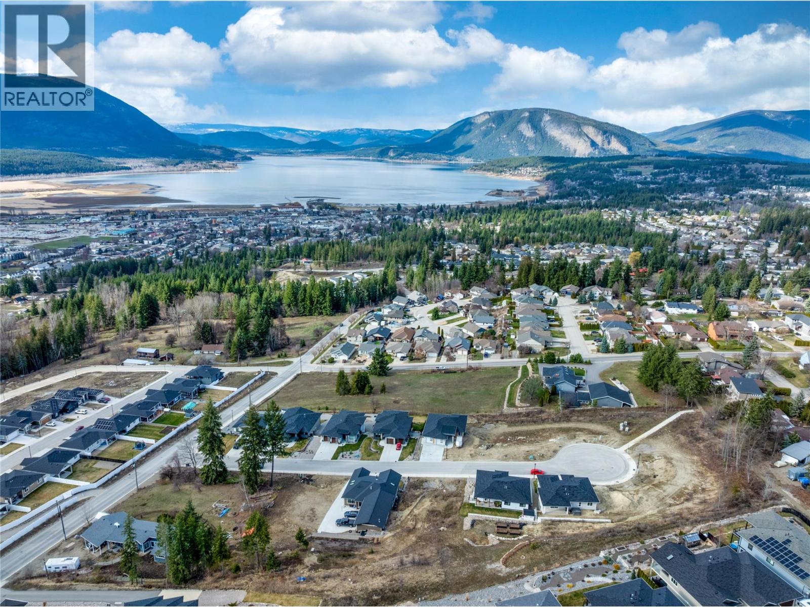 1120 16 Avenue Se, Salmon Arm, British Columbia  V1E 0H4 - Photo 20 - 10381077