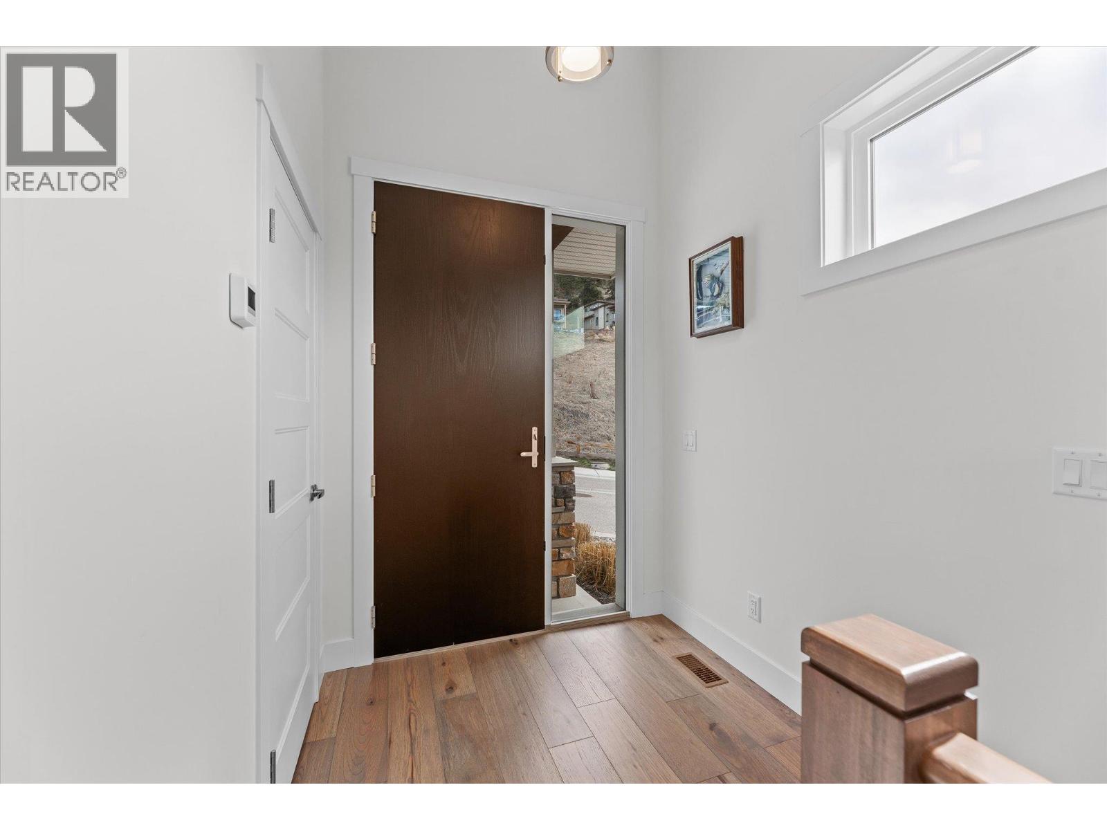 1436 Tower Ranch Drive, Kelowna, British Columbia  V1P 1T8 - Photo 8 - 10380723