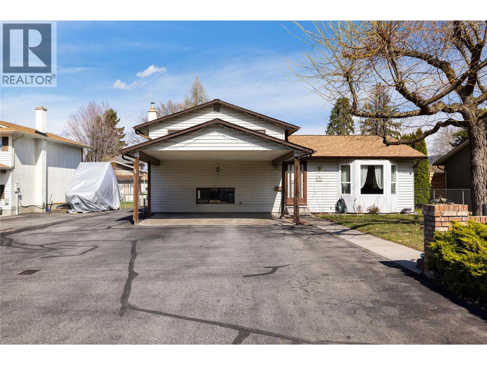 250 Hillaby Avenue, Kelowna, British Columbia  V1X 5V6 - Photo 2 - 10380933