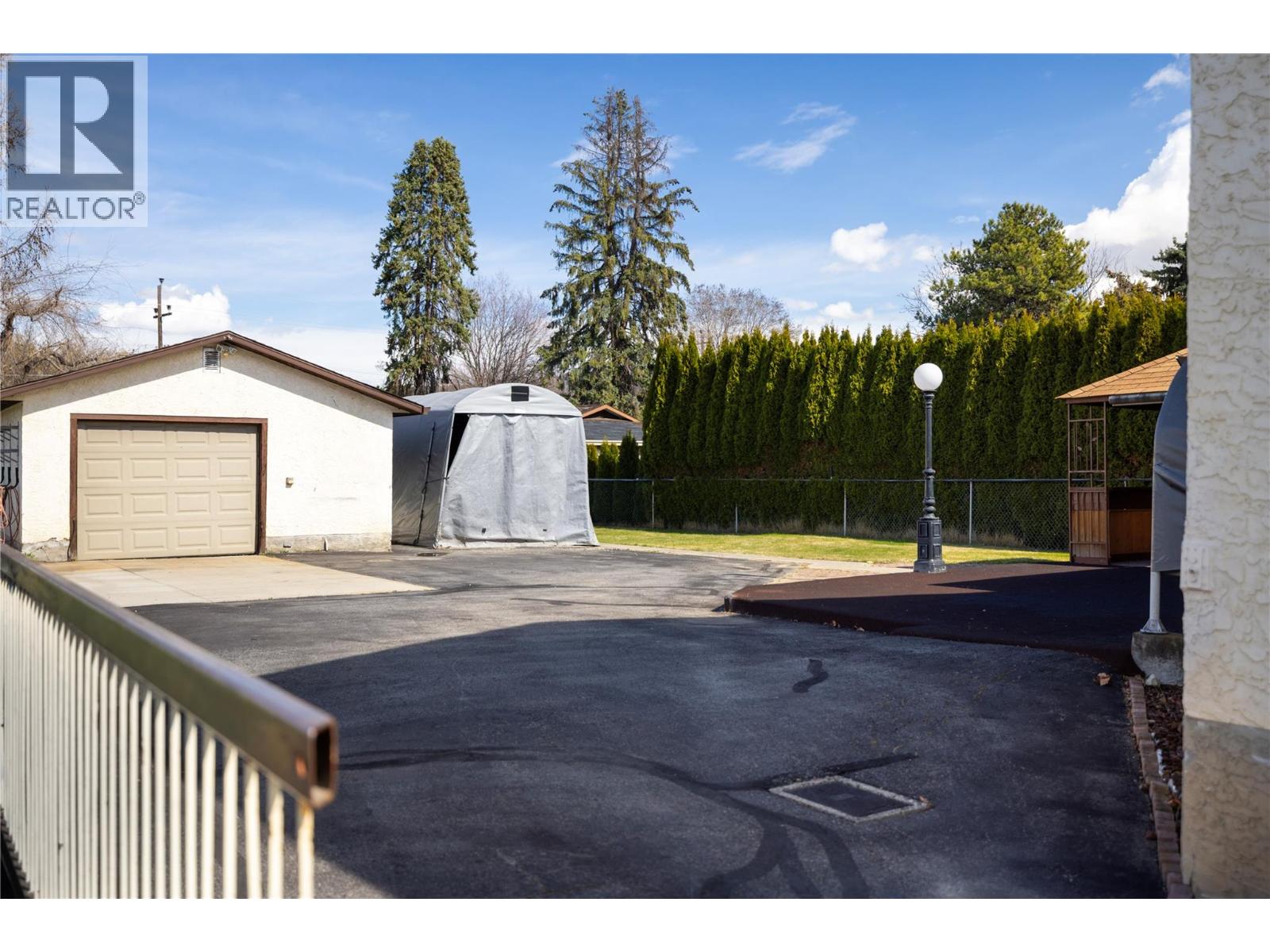 250 Hillaby Avenue, Kelowna, British Columbia  V1X 5V6 - Photo 32 - 10380933