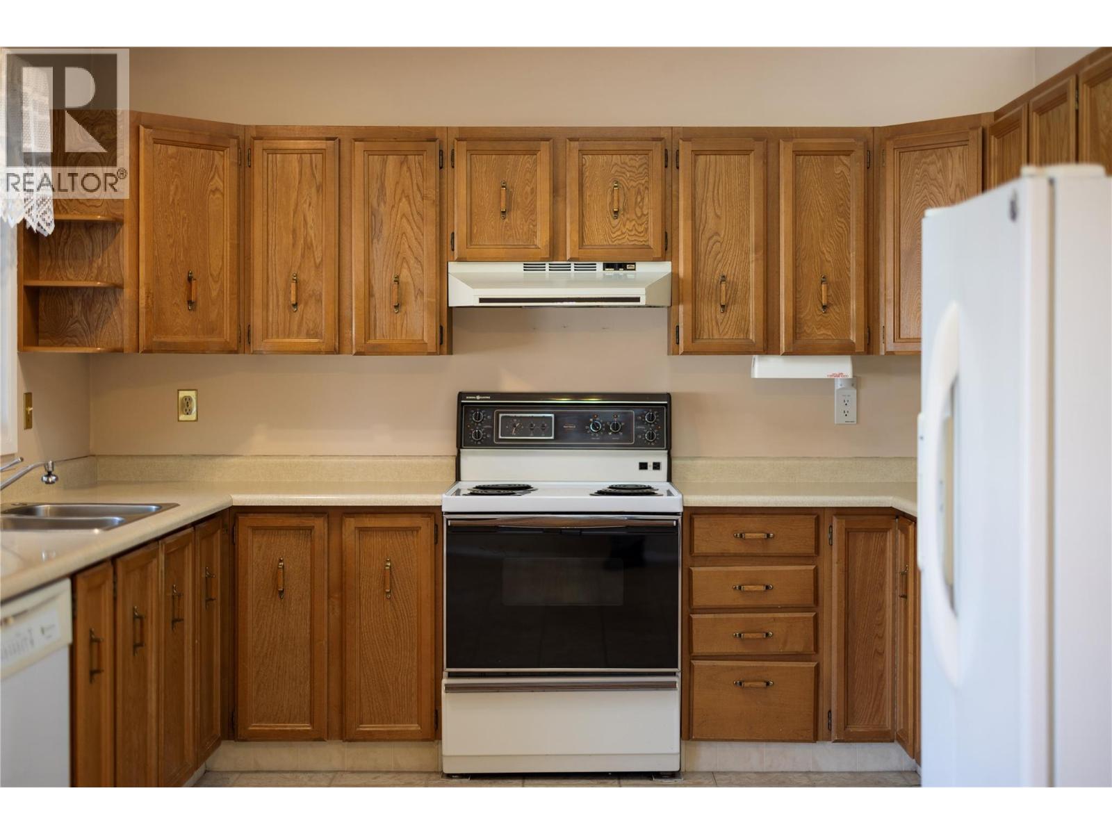 250 Hillaby Avenue, Kelowna, British Columbia  V1X 5V6 - Photo 4 - 10380933