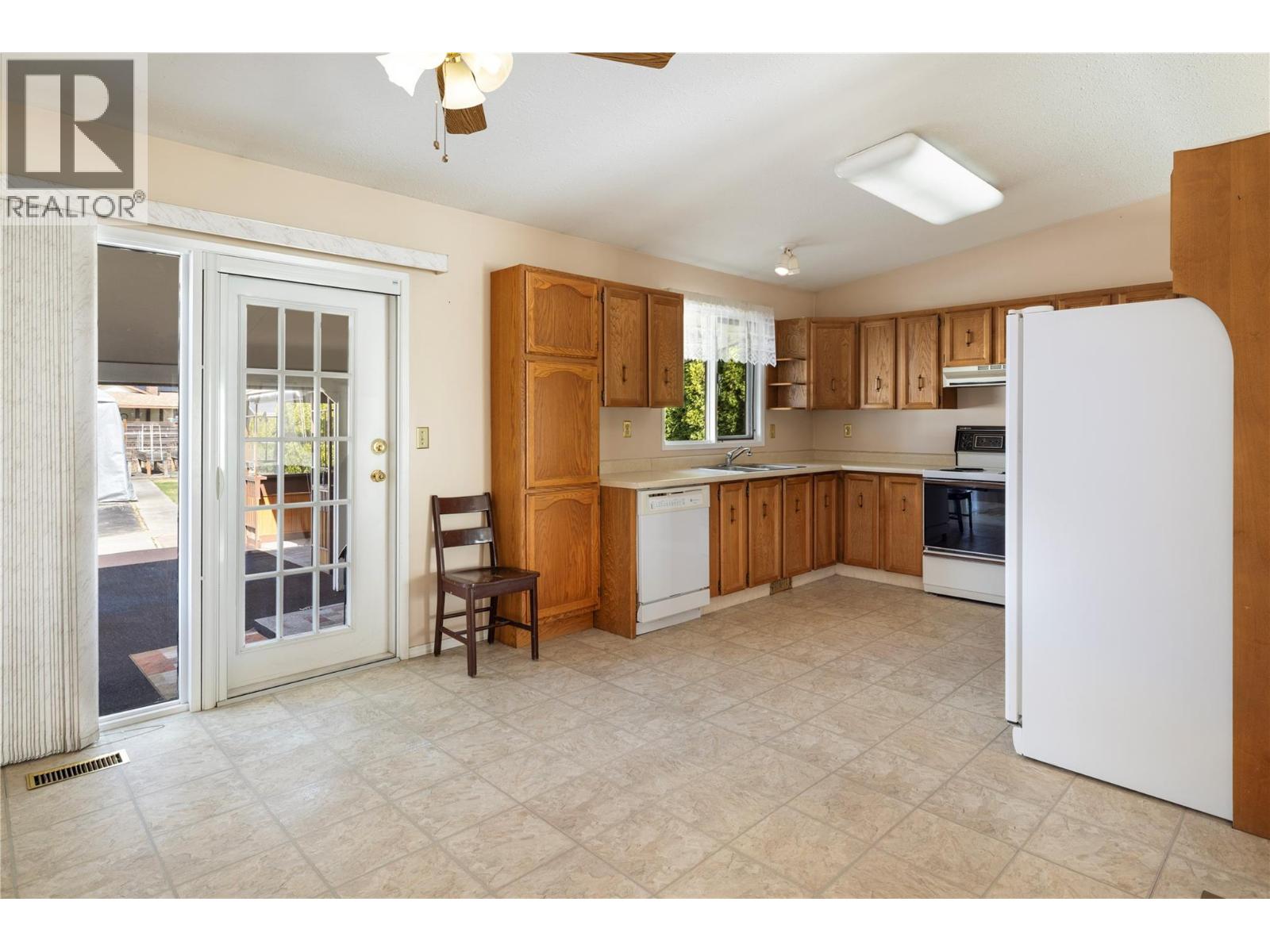 250 Hillaby Avenue, Kelowna, British Columbia  V1X 5V6 - Photo 5 - 10380933