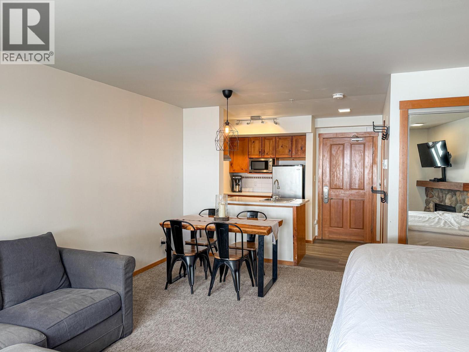 2050 Summit Drive Unit# 205, Panorama, British Columbia  V0A 1T0 - Photo 10 - 10381052