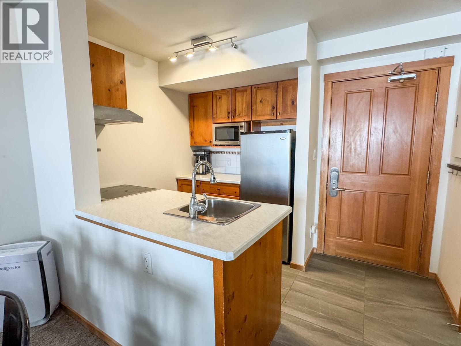 2050 Summit Drive Unit# 205, Panorama, British Columbia  V0A 1T0 - Photo 5 - 10381052