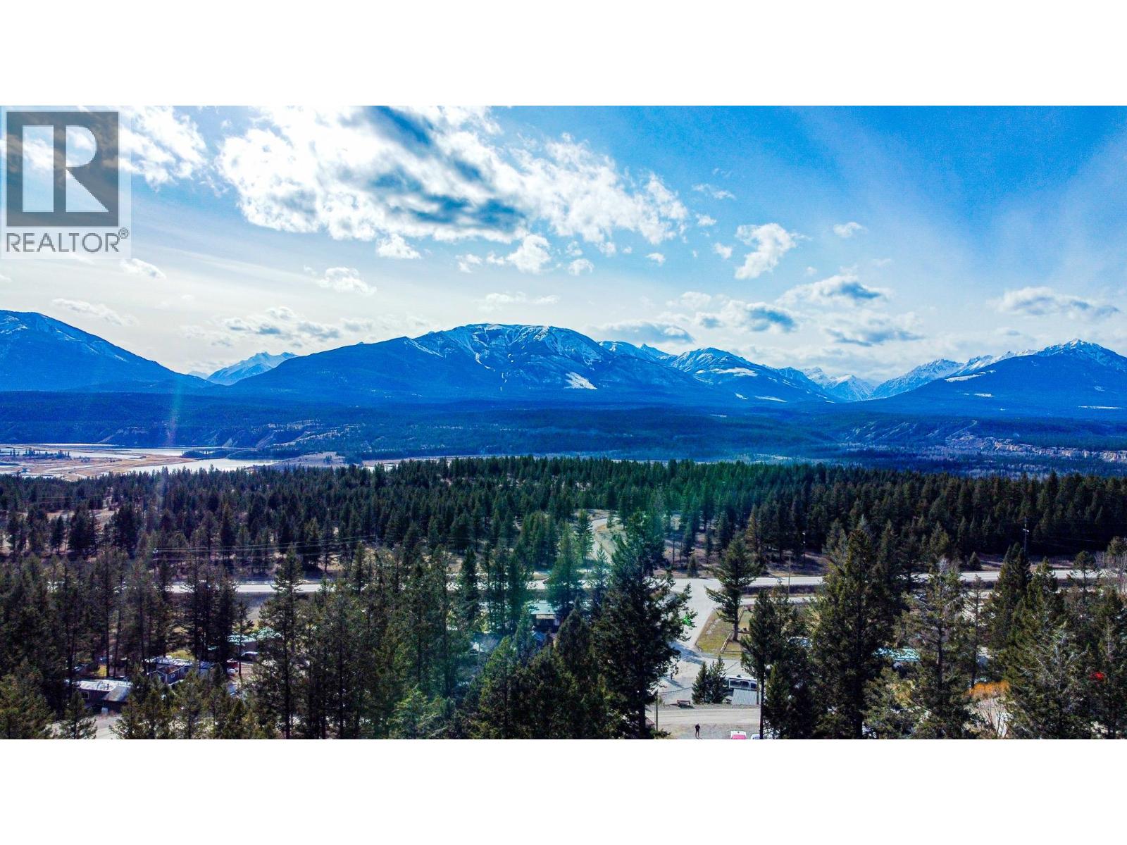 12 Eacrett Road, Radium Hot Springs, British Columbia  V0A 1M0 - Photo 4 - 10380648