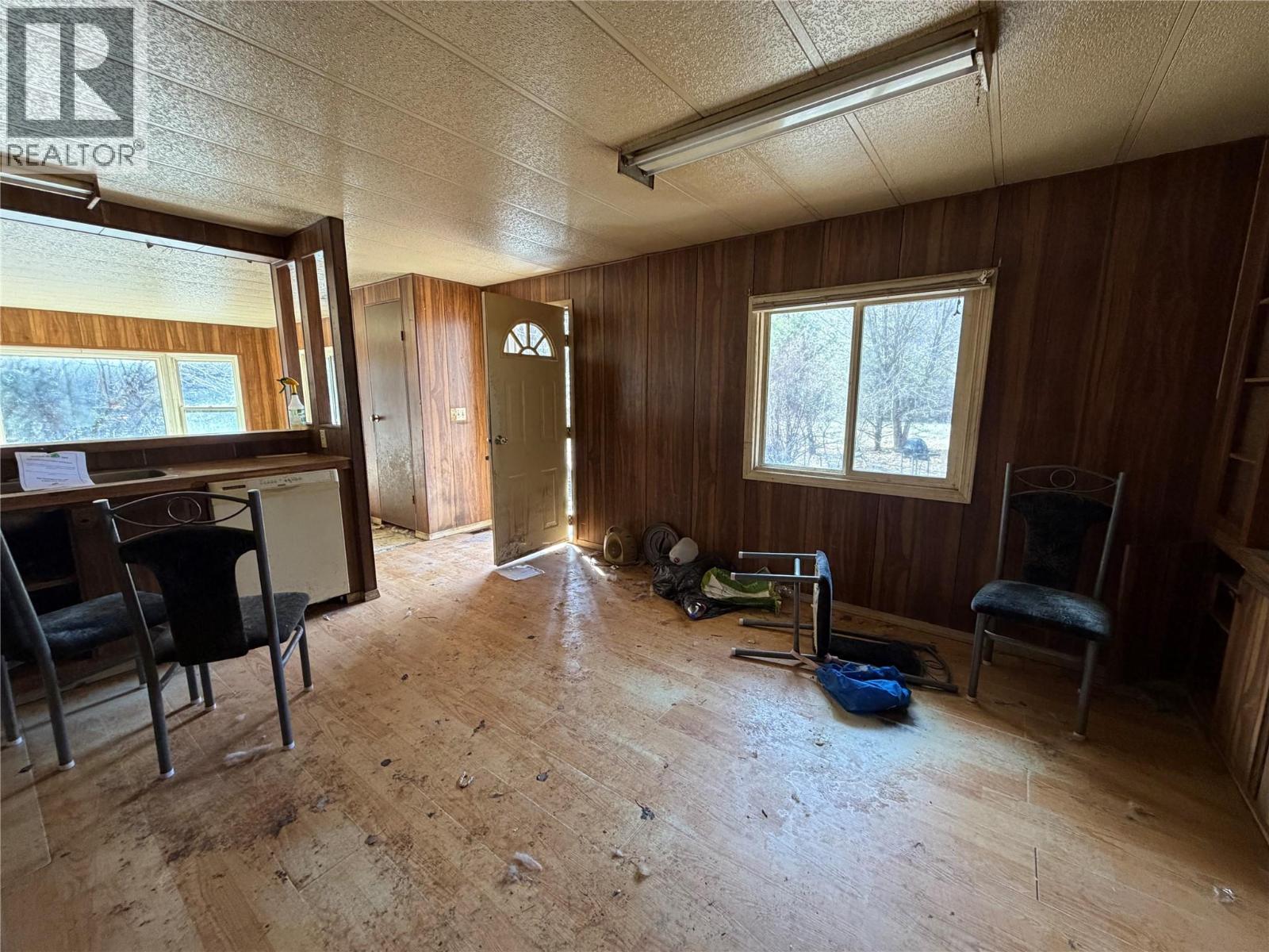 1888 Columbia Street, Coalmont-Tulameen, British Columbia  V0X 1G0 - Photo 12 - 10381126