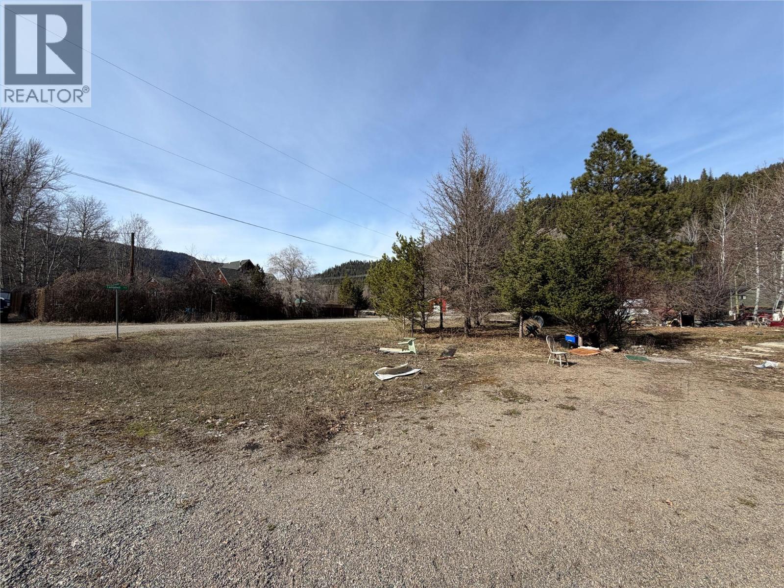 1888 Columbia Street, Coalmont-Tulameen, British Columbia  V0X 1G0 - Photo 6 - 10381126