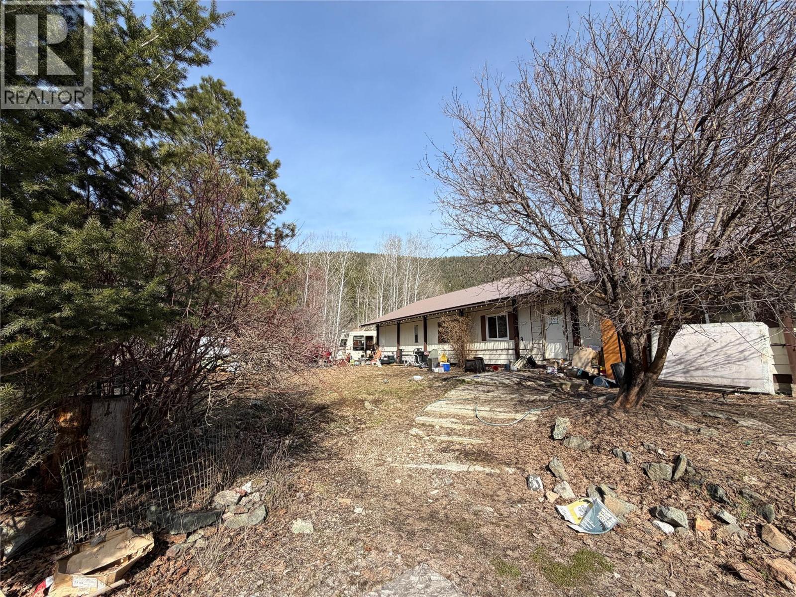 1888 Columbia Street, Coalmont-Tulameen, British Columbia  V0X 1G0 - Photo 8 - 10381126