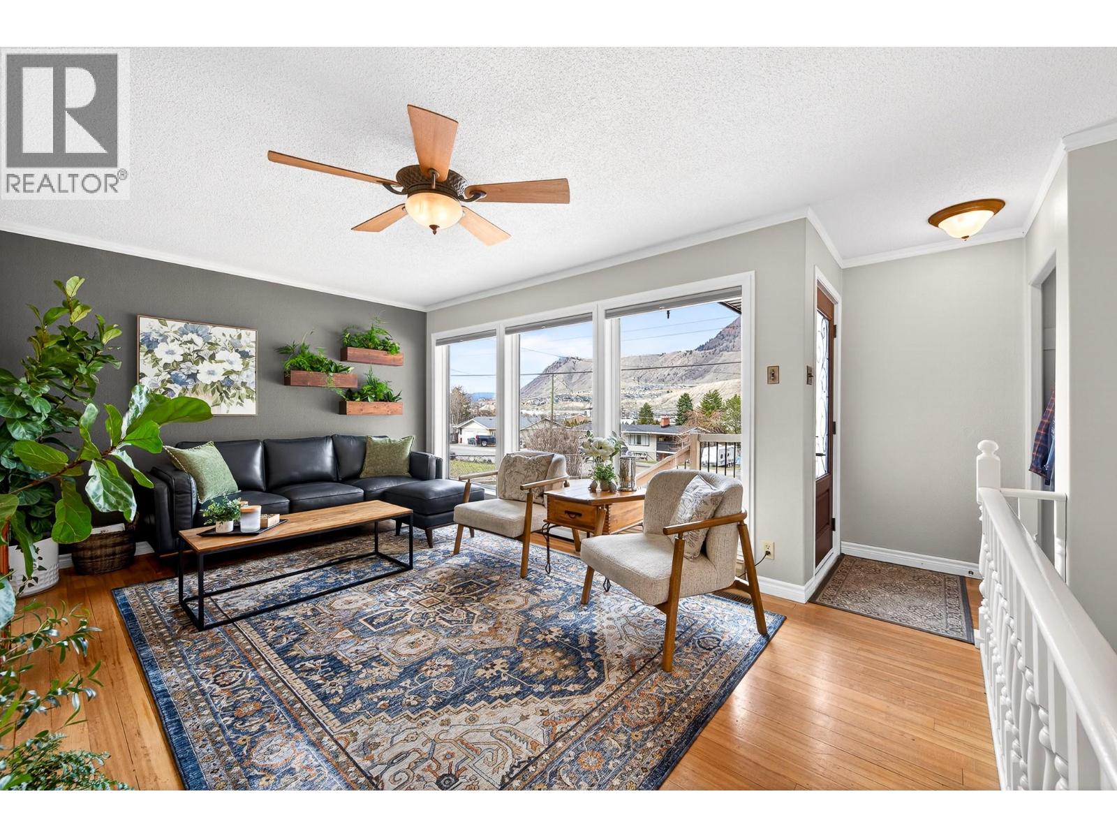 2095 Valleyview Drive, Kamloops, British Columbia  V2C 4C3 - Photo 2 - 10381109