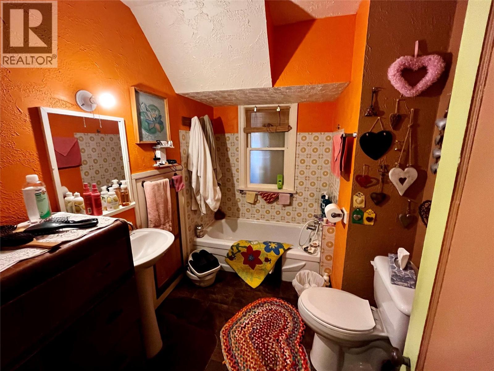 203 4th Avenue Nw, Nakusp, British Columbia  V0G 1R0 - Photo 42 - 10380970