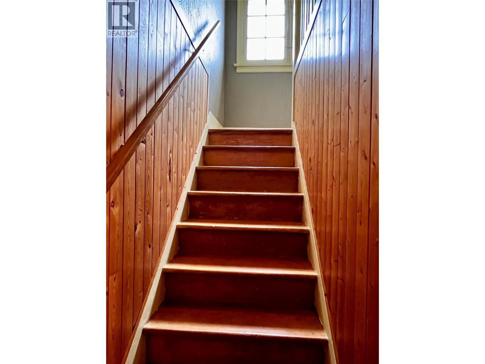 203 4th Avenue Nw, Nakusp, British Columbia  V0G 1R0 - Photo 46 - 10380970