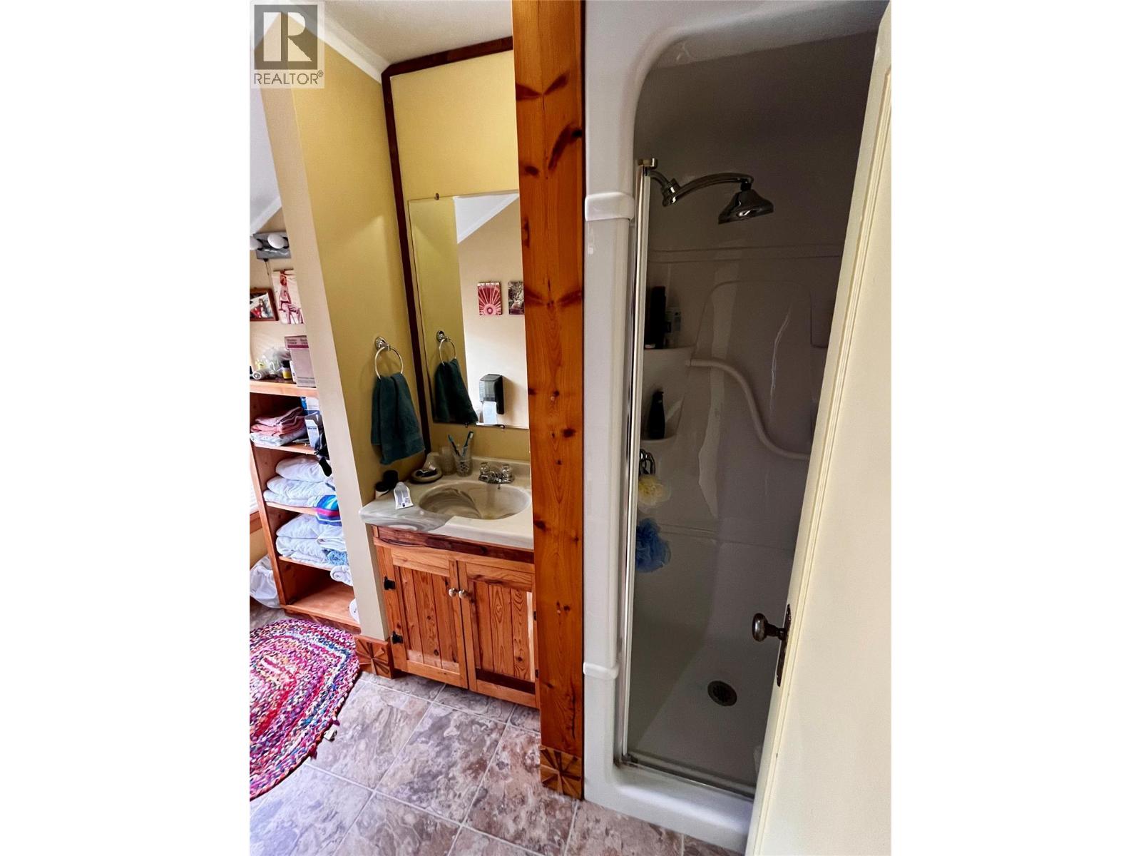 203 4th Avenue Nw, Nakusp, British Columbia  V0G 1R0 - Photo 47 - 10380970