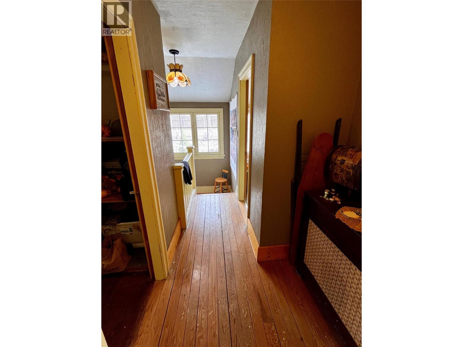 203 4th Avenue Nw, Nakusp, British Columbia  V0G 1R0 - Photo 49 - 10380970