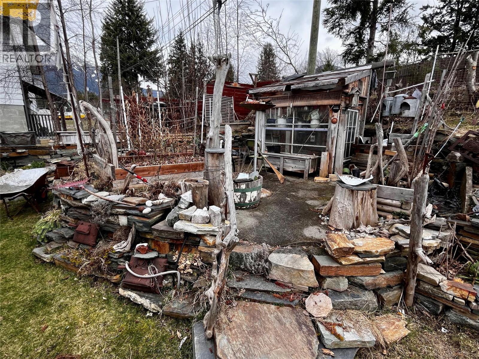 203 4th Avenue Nw, Nakusp, British Columbia  V0G 1R0 - Photo 82 - 10380970