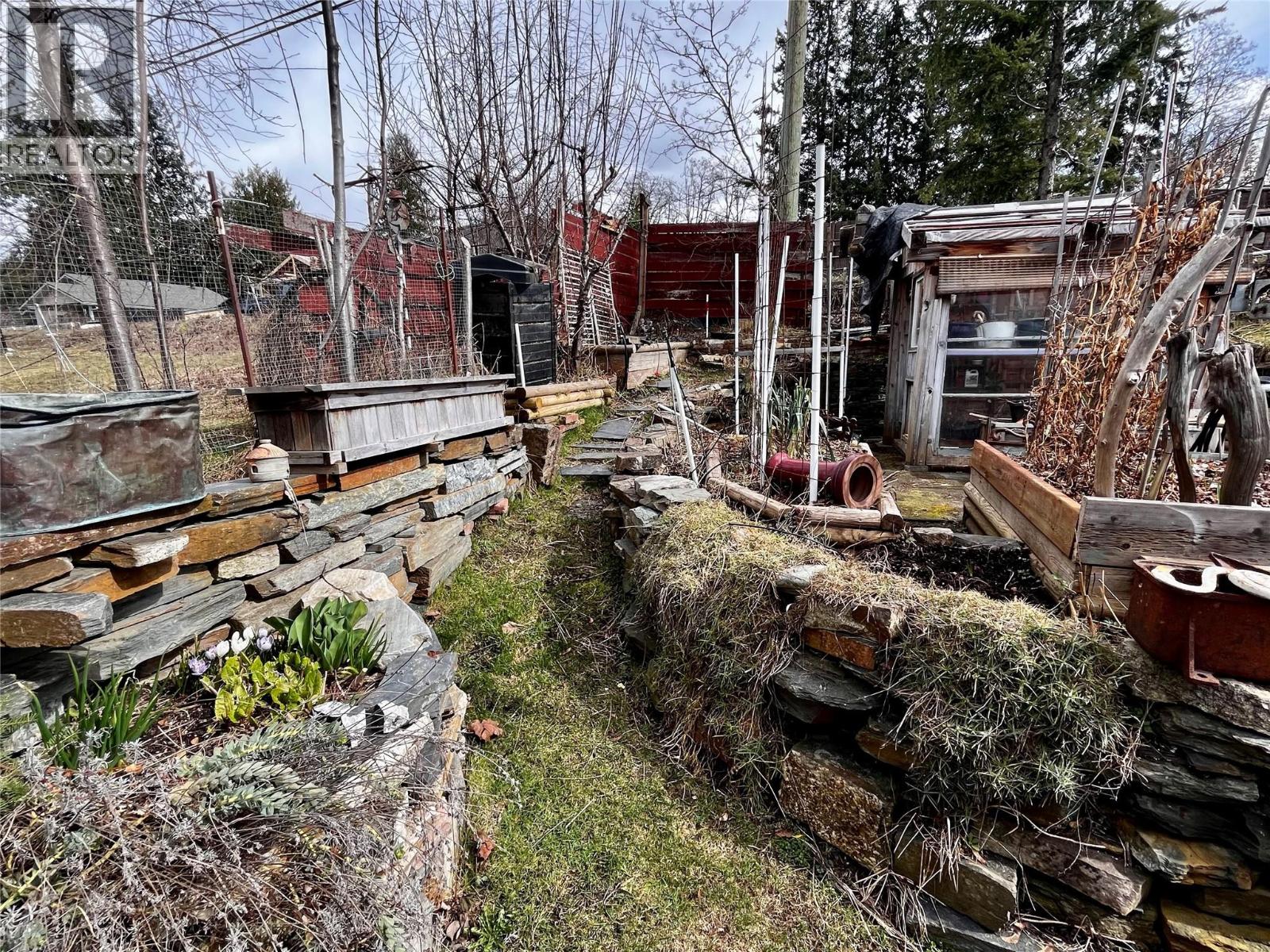 203 4th Avenue Nw, Nakusp, British Columbia  V0G 1R0 - Photo 86 - 10380970