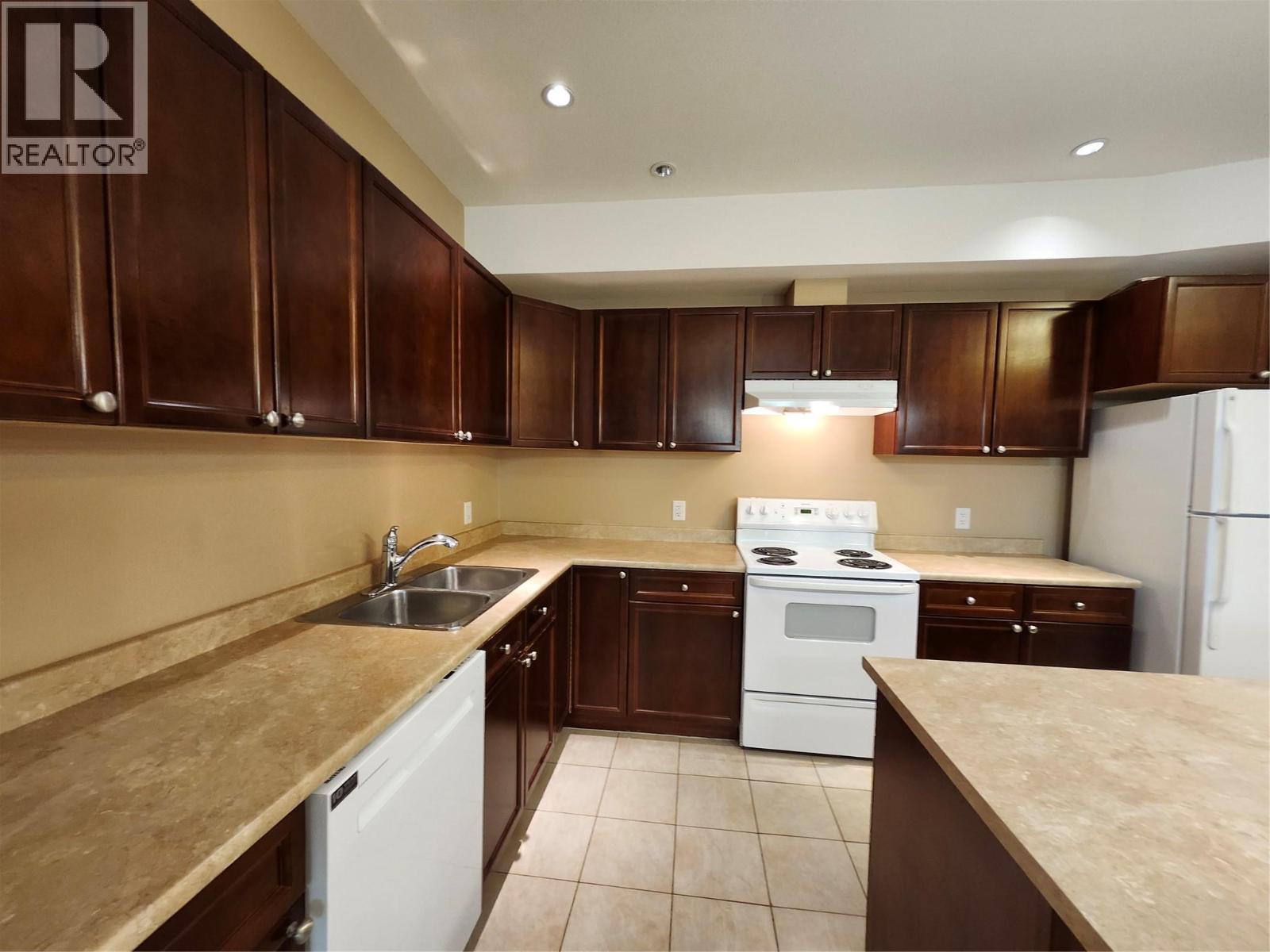 921 Spillway Road Unit# 106c, Oliver, British Columbia  V0H 1T8 - Photo 4 - 10381044