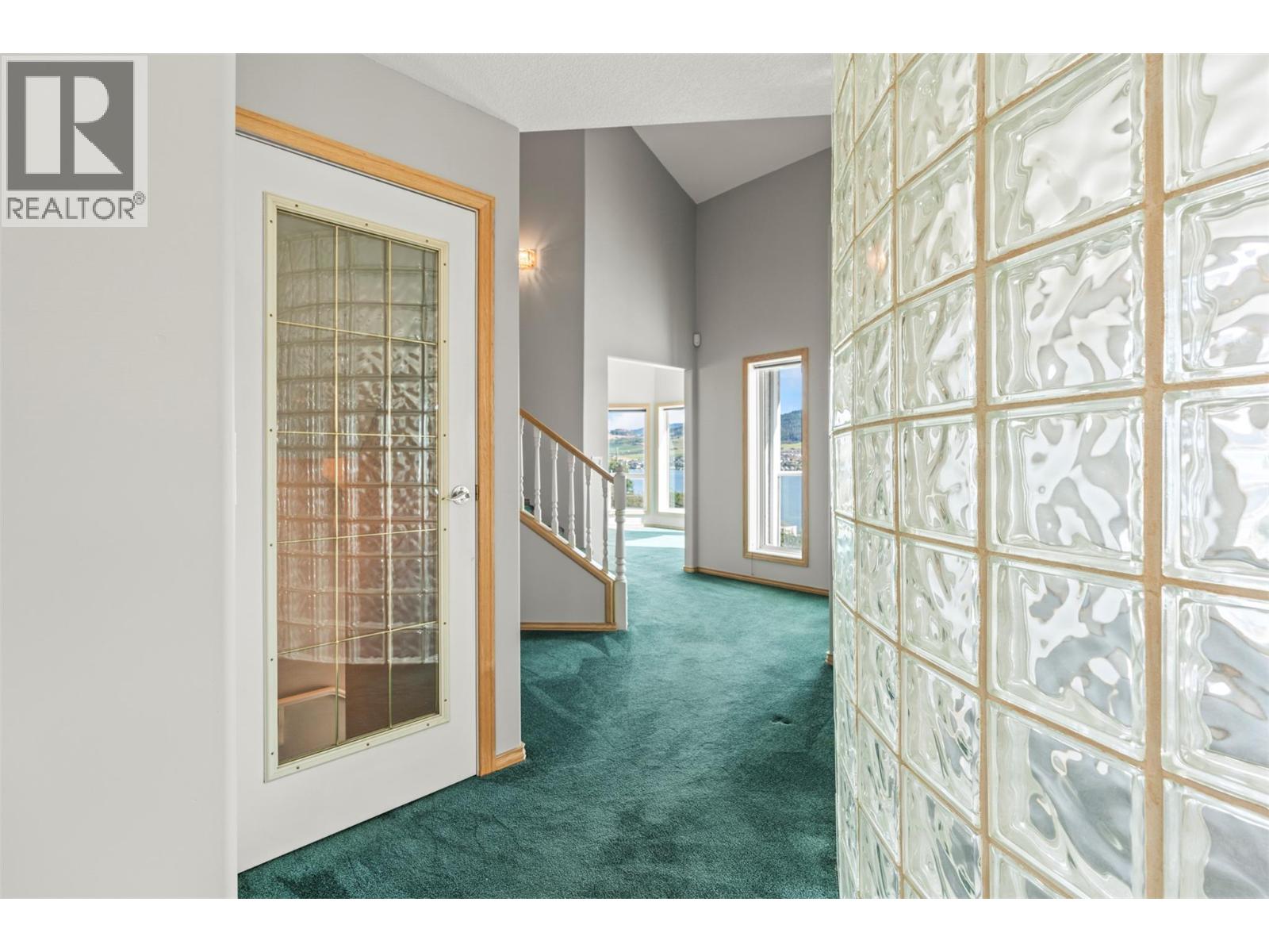 7967 Tronson Road, Vernon, British Columbia  V1H 1C6 - Photo 10 - 10381155