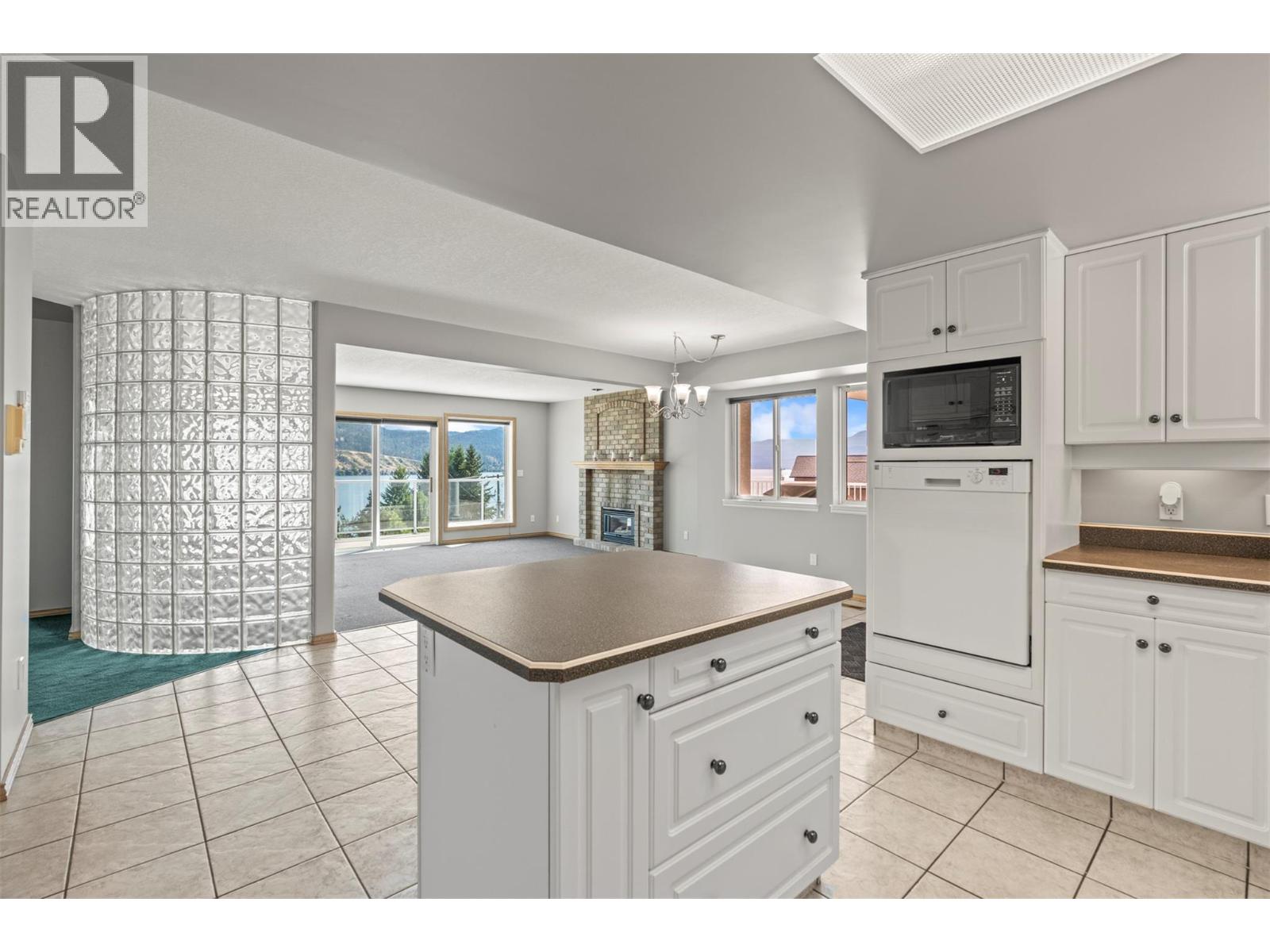 7967 Tronson Road, Vernon, British Columbia  V1H 1C6 - Photo 16 - 10381155