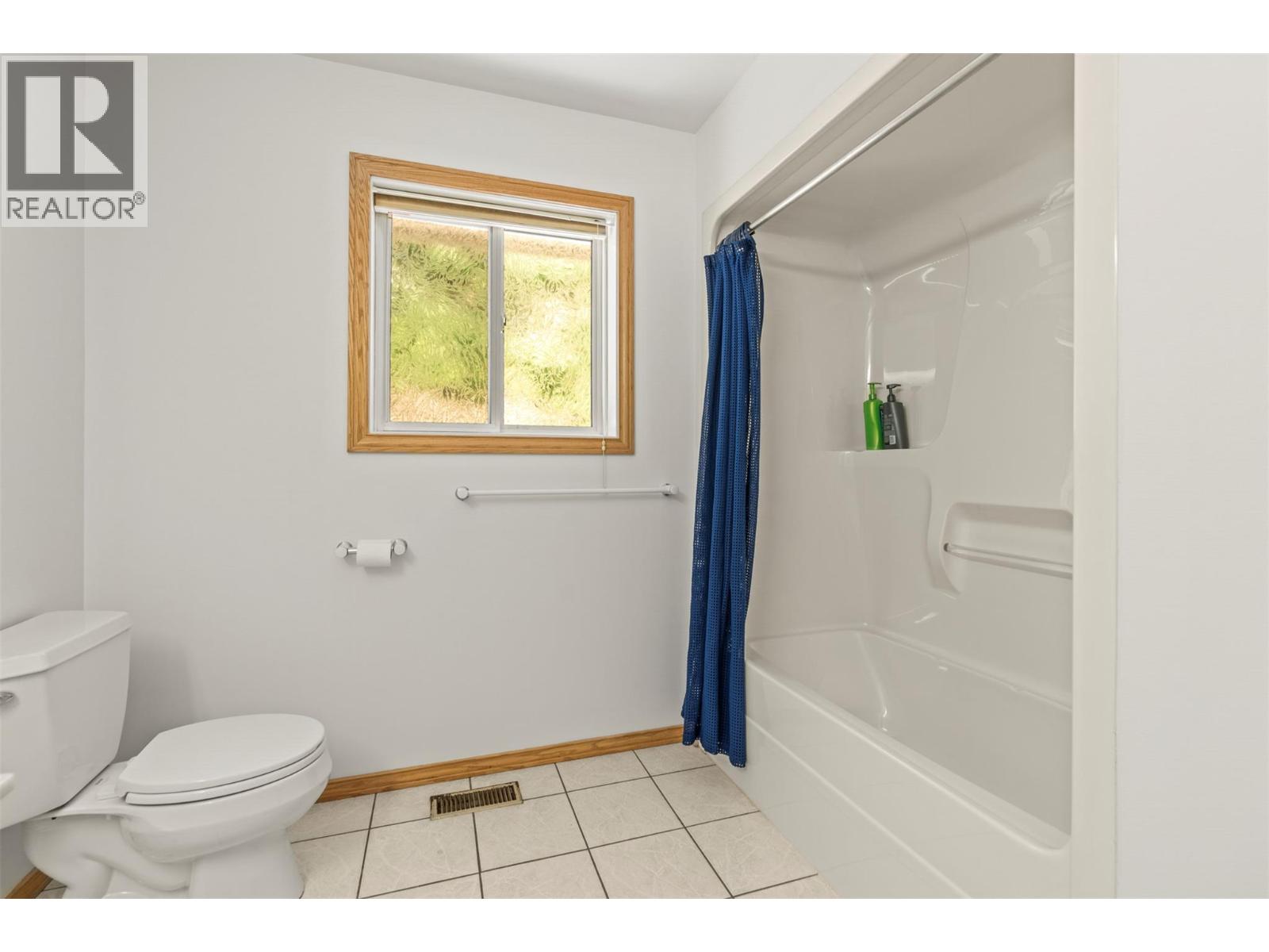 7967 Tronson Road, Vernon, British Columbia  V1H 1C6 - Photo 40 - 10381155