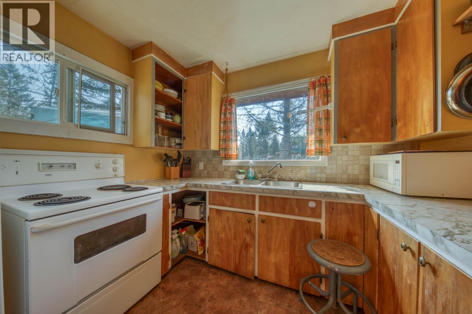 4541 Columere Road, Fairmont Hot Springs, British Columbia  V0B 1L2 - Photo 10 - 10380099