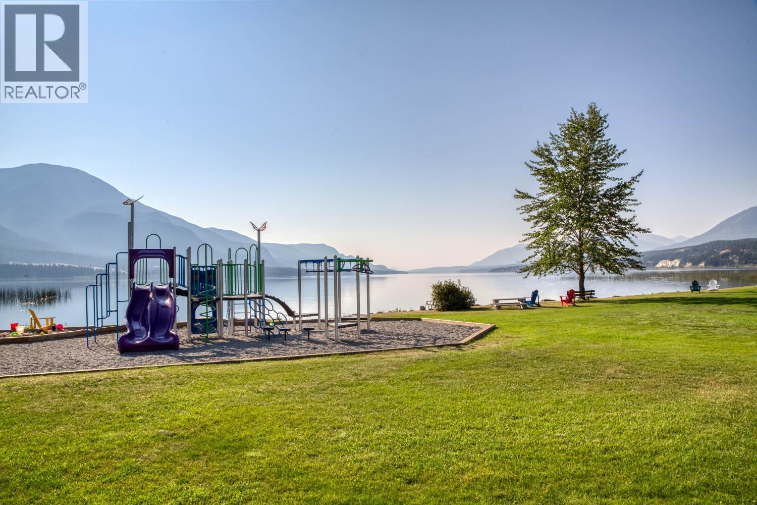 4541 Columere Road, Fairmont Hot Springs, British Columbia  V0B 1L2 - Photo 19 - 10380099