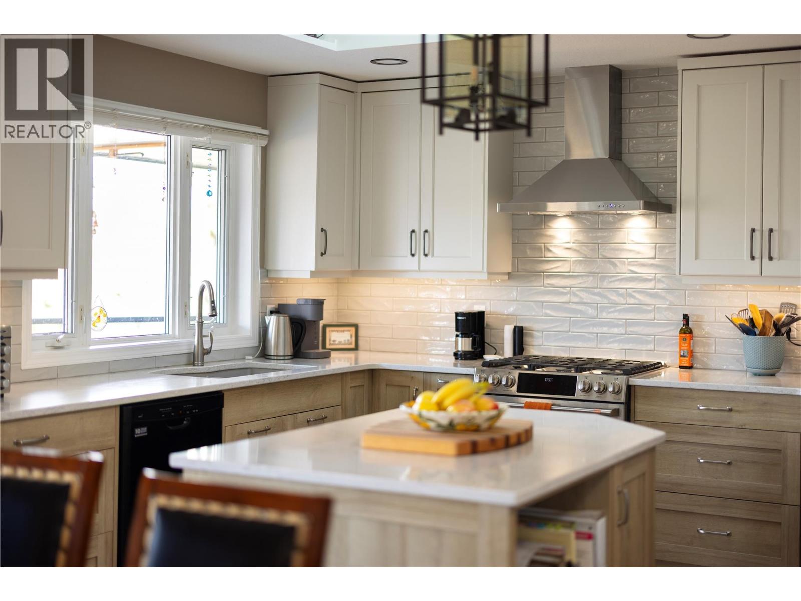 815 Galiano Road, Vernon, British Columbia  V1B 3B3 - Photo 10 - 10380919