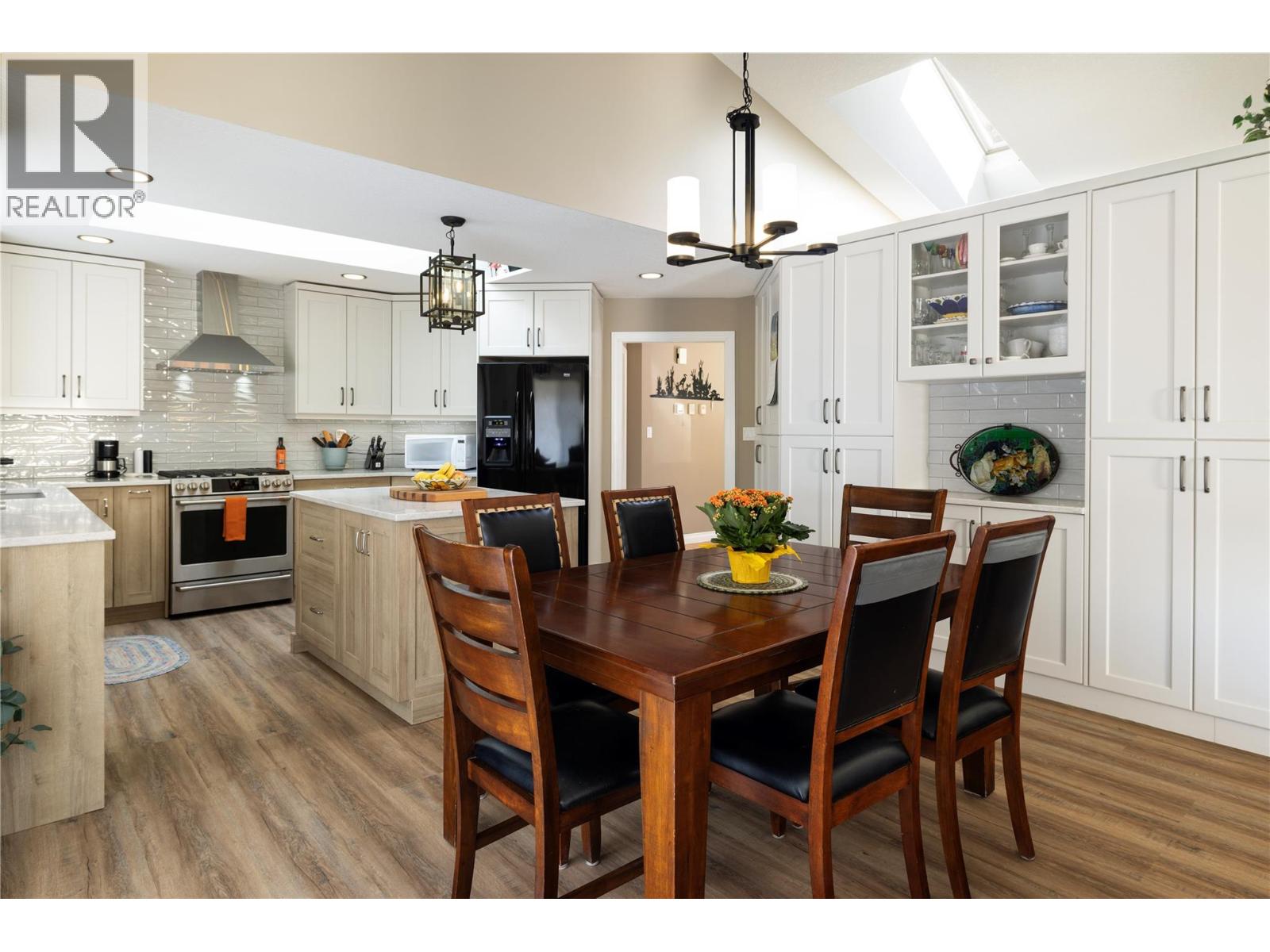 815 Galiano Road, Vernon, British Columbia  V1B 3B3 - Photo 9 - 10380919