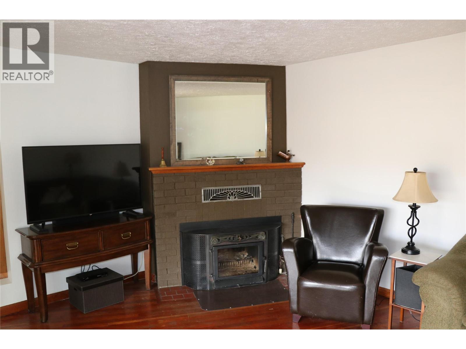 413 Willow Street, Fauquier, British Columbia  V0G 1K0 - Photo 10 - 10381157