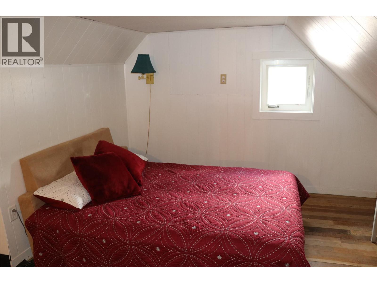 413 Willow Street, Fauquier, British Columbia  V0G 1K0 - Photo 15 - 10381157