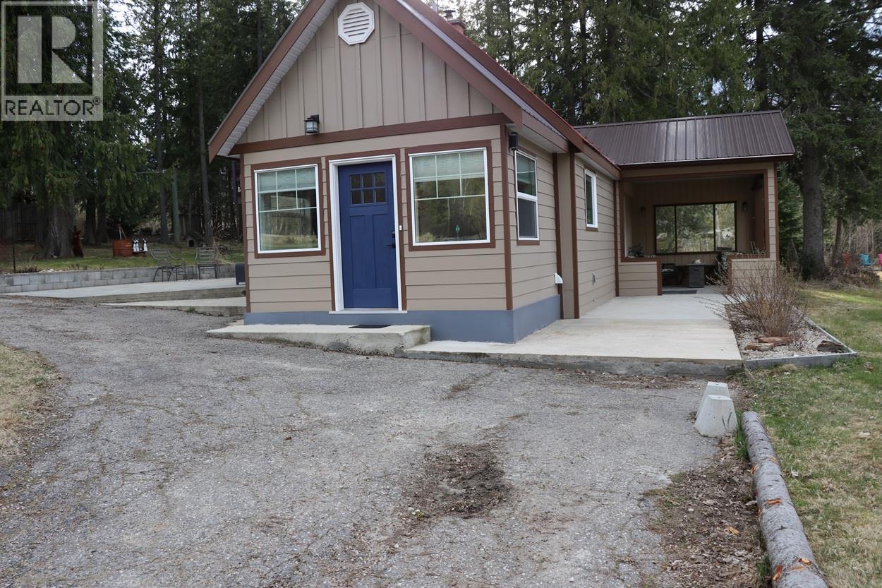 413 Willow Street, Fauquier, British Columbia  V0G 1K0 - Photo 2 - 10381157