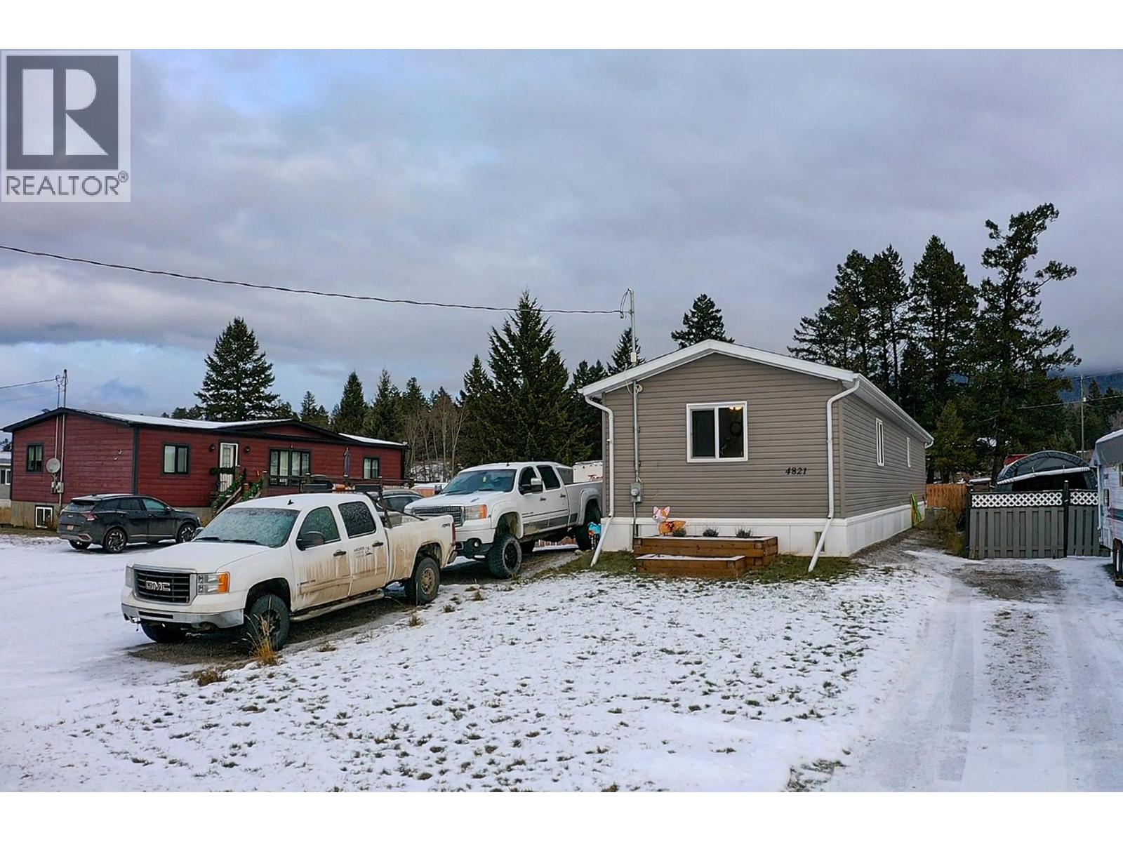 4821 Crescentwood Drive, Edgewater, British Columbia  V0A 1E0 - Photo 1 - 10381176