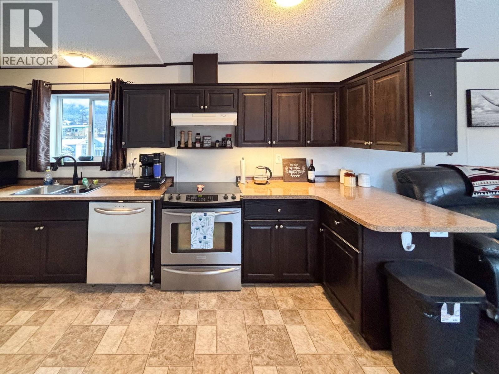 4821 Crescentwood Drive, Edgewater, British Columbia  V0A 1E0 - Photo 6 - 10381176