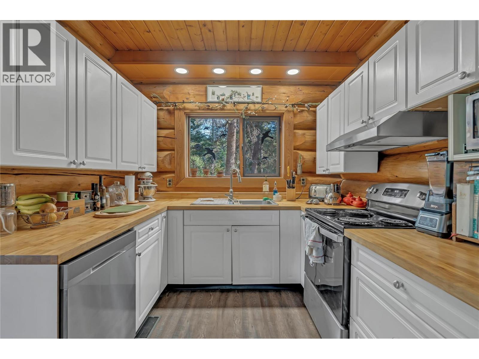 942 Copper Mountain Rd, Princeton, British Columbia  V0X 1W0 - Photo 11 - 10380999