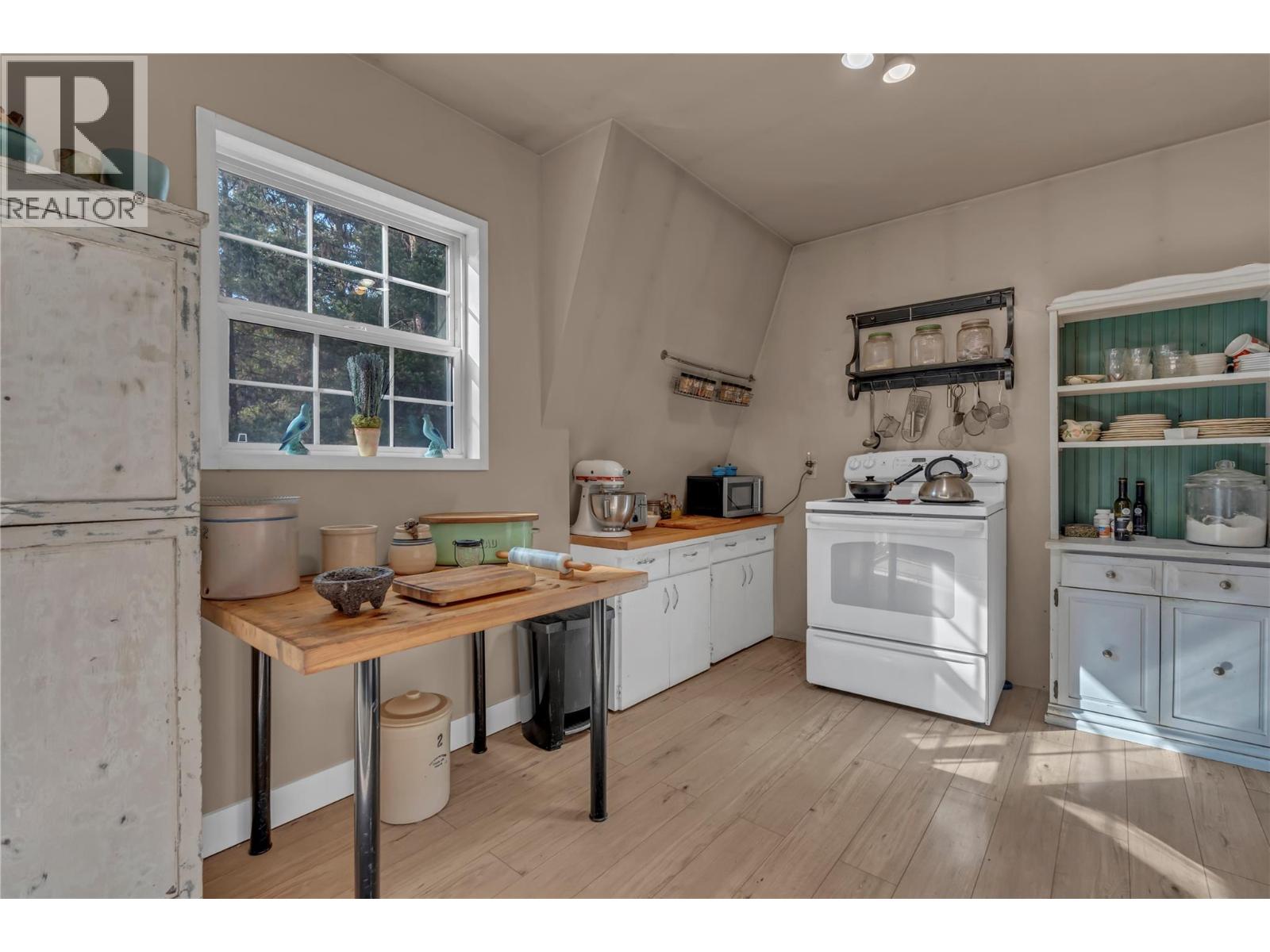 942 Copper Mountain Rd, Princeton, British Columbia  V0X 1W0 - Photo 39 - 10380999