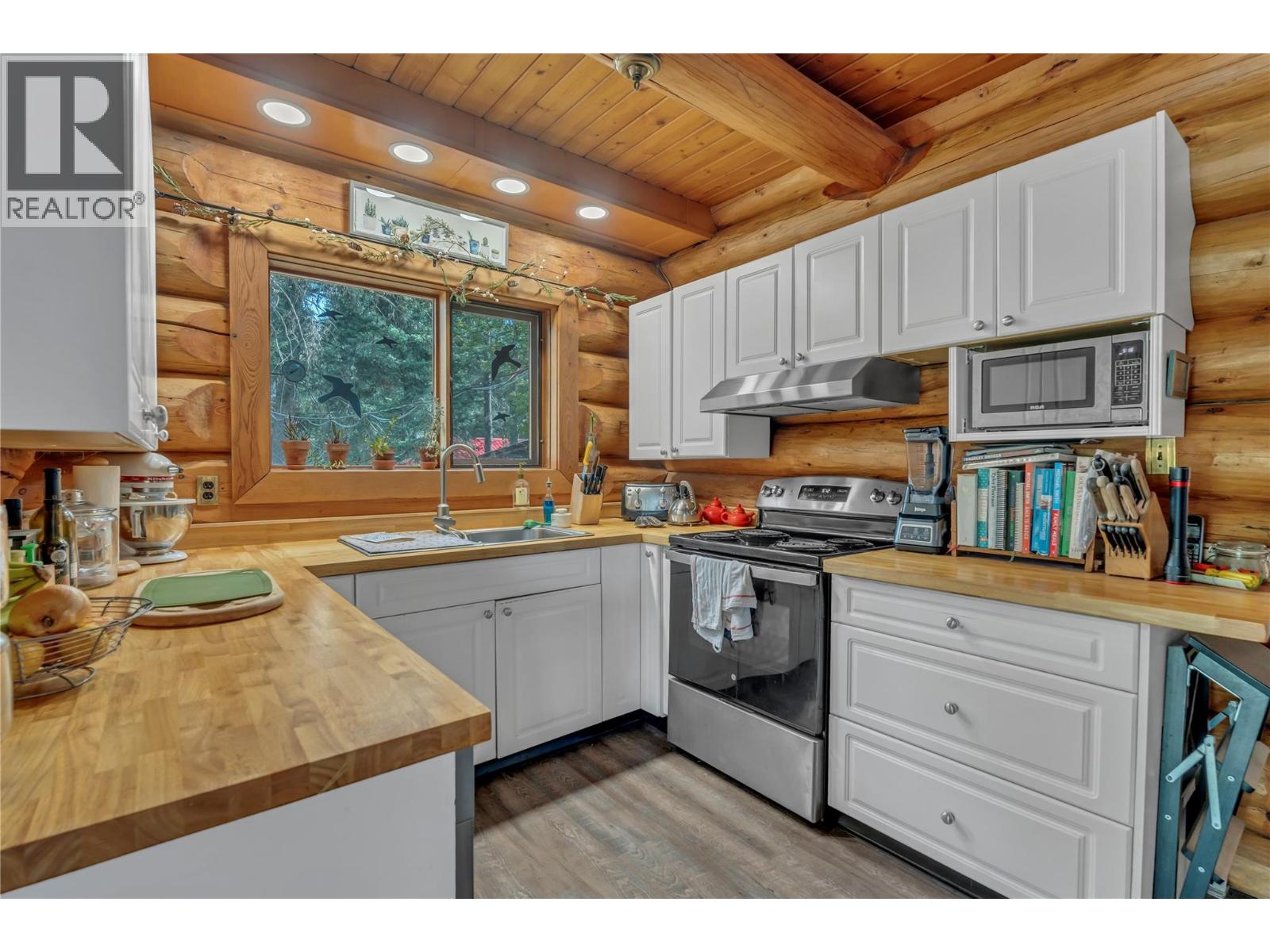 942 Copper Mountain Rd, Princeton, British Columbia  V0X 1W0 - Photo 9 - 10380999