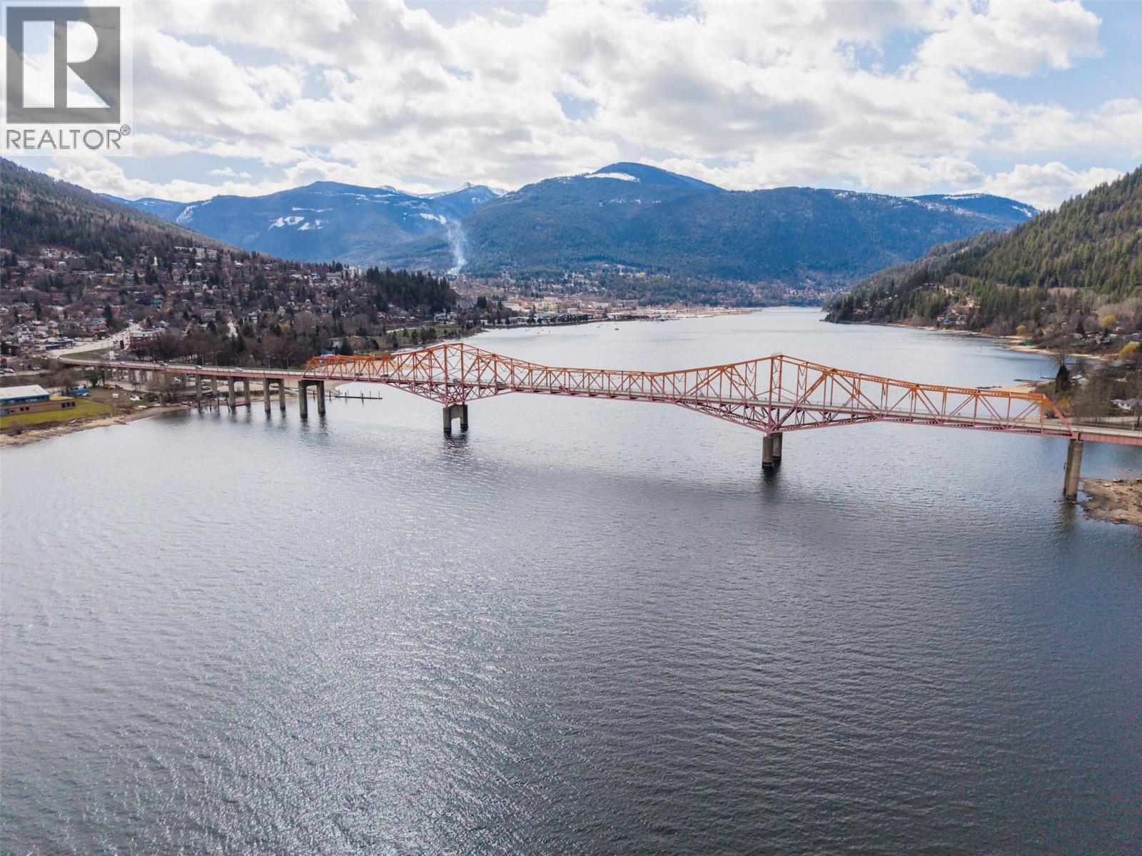 1002 Sproat Drive, Nelson, British Columbia  V1L 7B7 - Photo 12 - 10381001