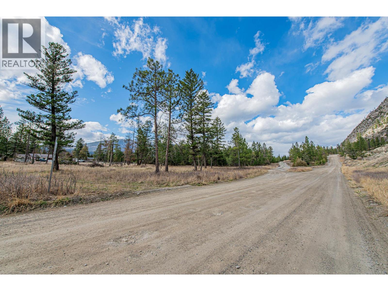 8850 Grainger Road, Canal Flats, British Columbia  V0B 1B0 - Photo 22 - 10381191