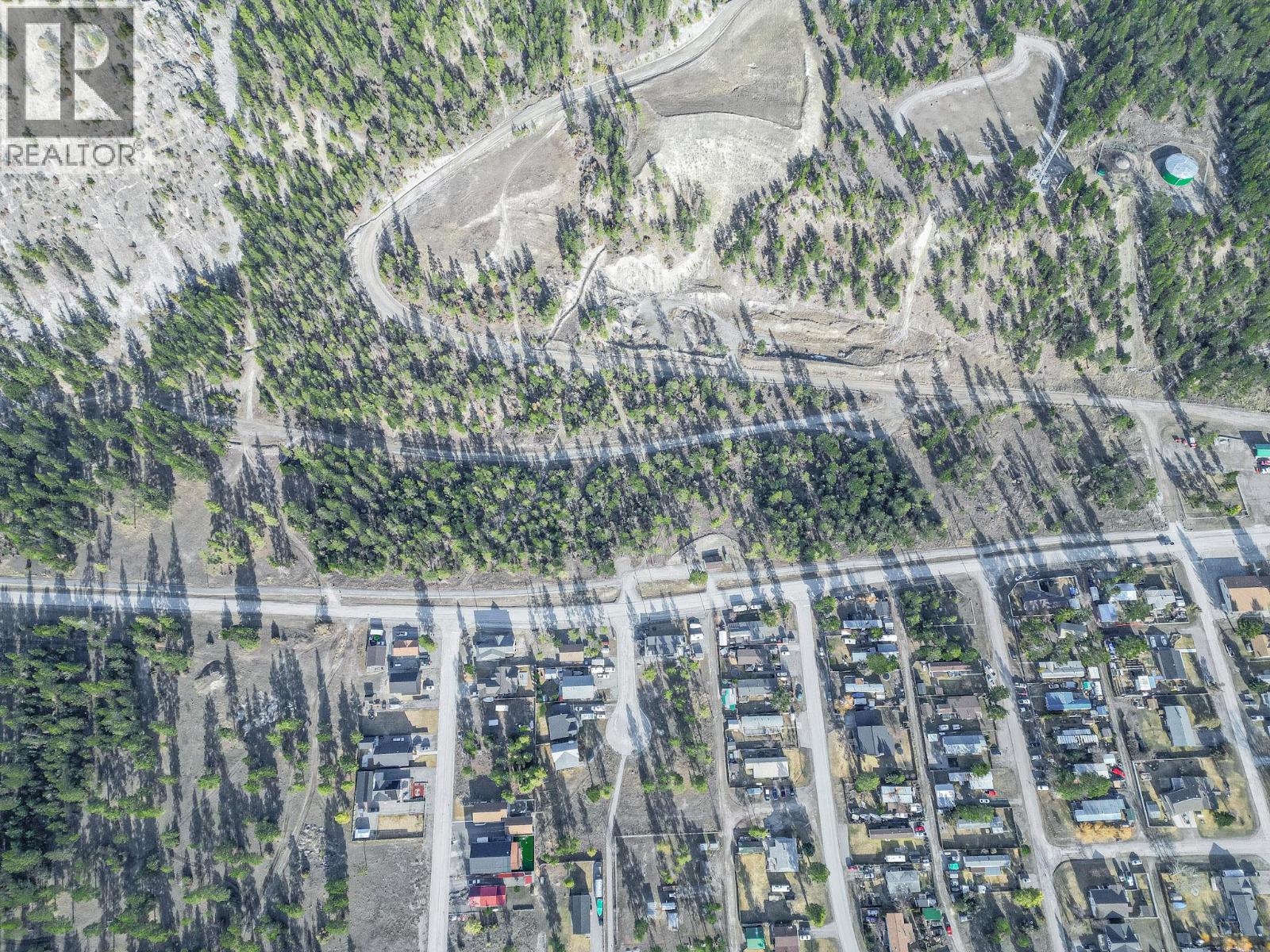 8850 Grainger Road, Canal Flats, British Columbia  V0B 1B0 - Photo 26 - 10381191