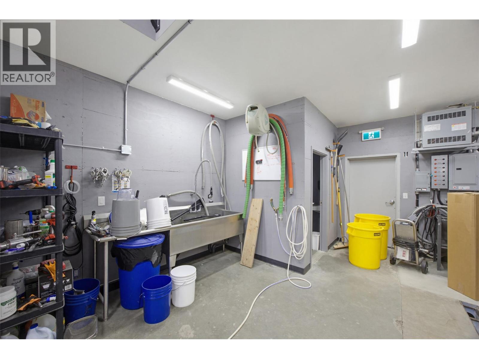 7410 Dallas Drive, Kamloops, British Columbia  V2C 6X2 - Photo 12 - 10378861