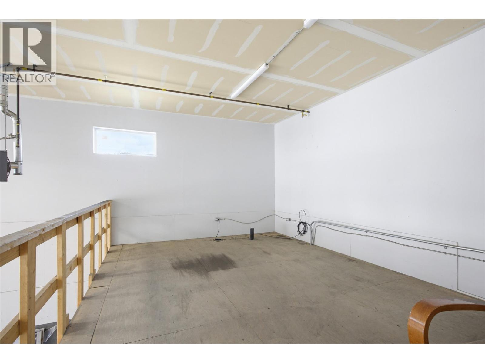 7410 Dallas Drive, Kamloops, British Columbia  V2C 6X2 - Photo 9 - 10378861