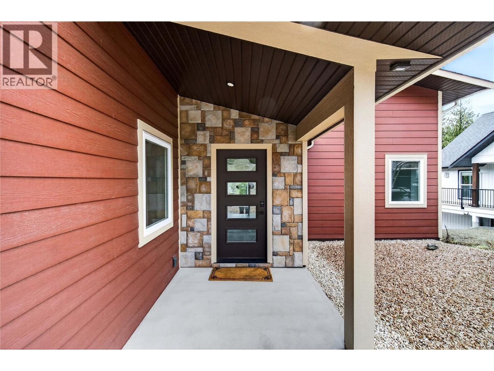 3044 Cedar Drive, Blind Bay, British Columbia  V0E 2W2 - Photo 2 - 10380546